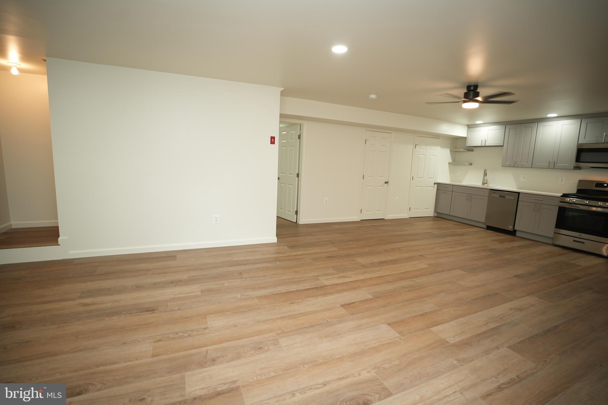 MEADOW LAKE - Residential Lease