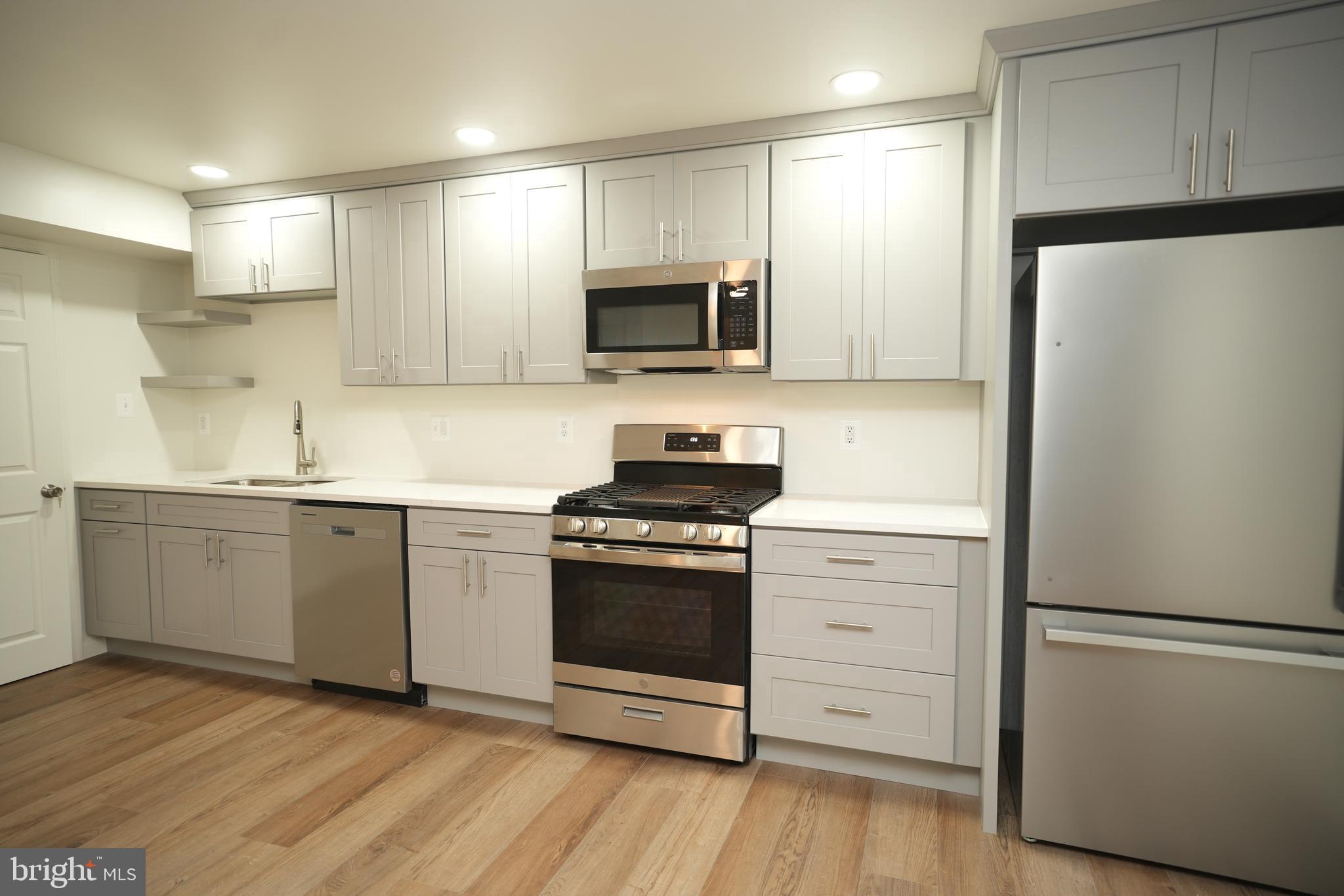 MEADOW LAKE - Residential Lease