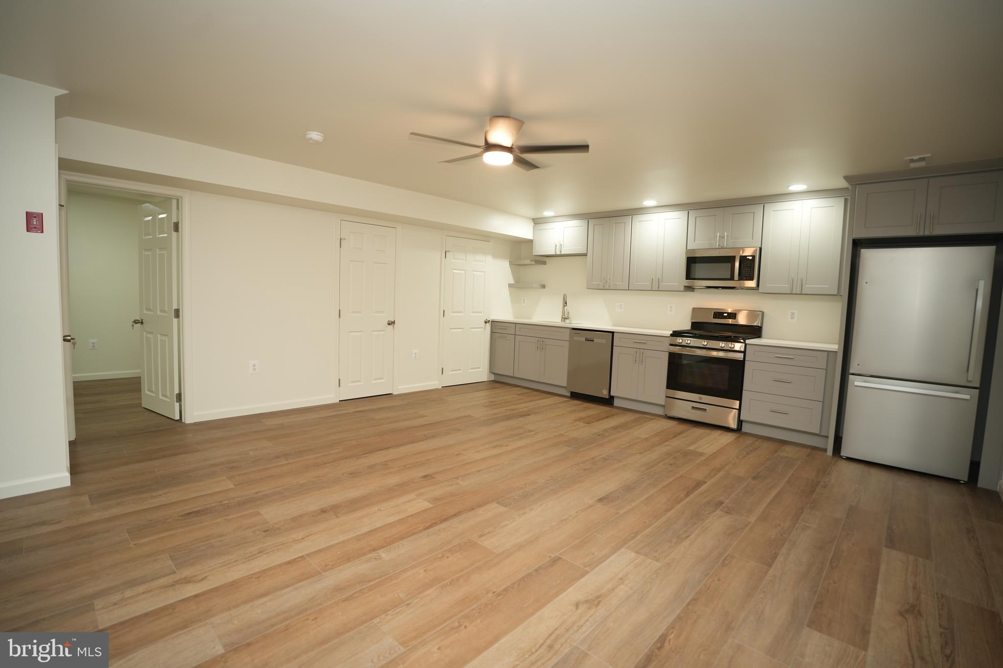 MEADOW LAKE - Residential Lease