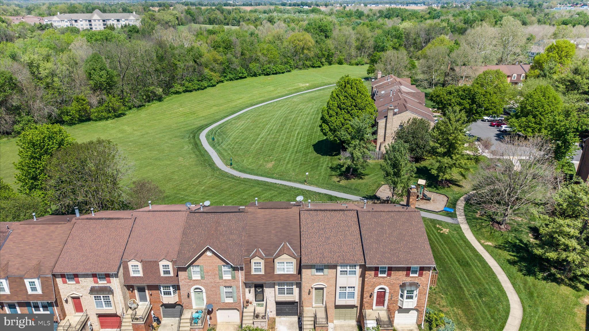 WATERSIDE - Residential