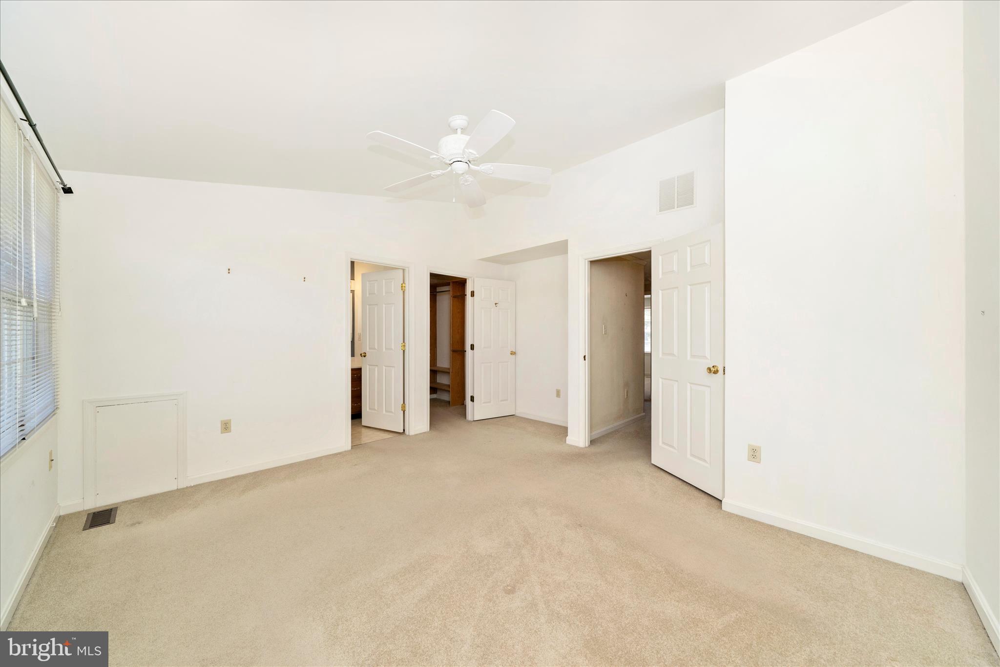 WATERSIDE - Residential