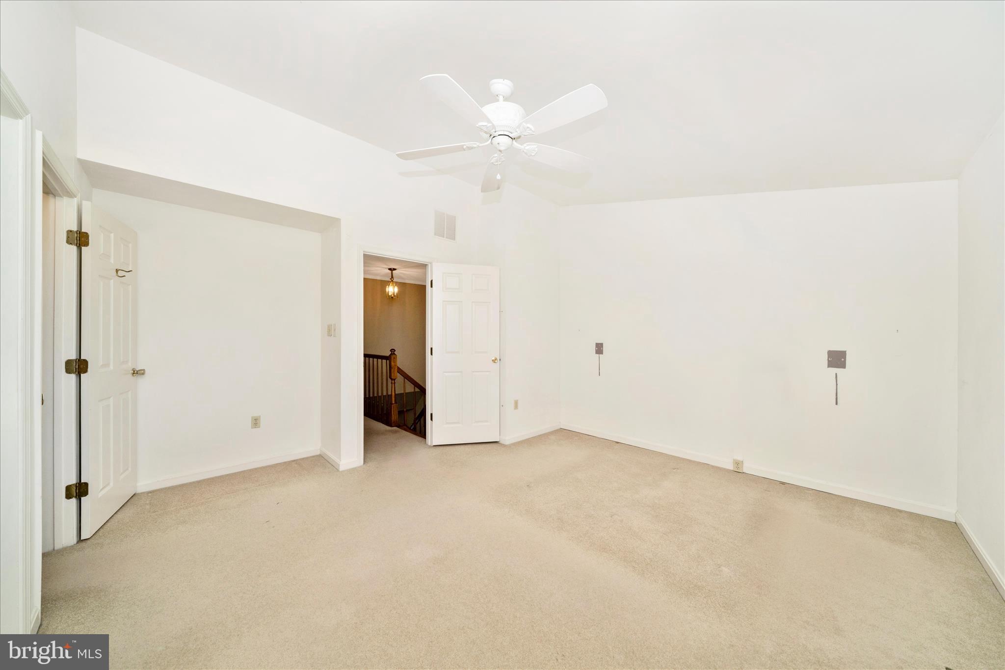 WATERSIDE - Residential