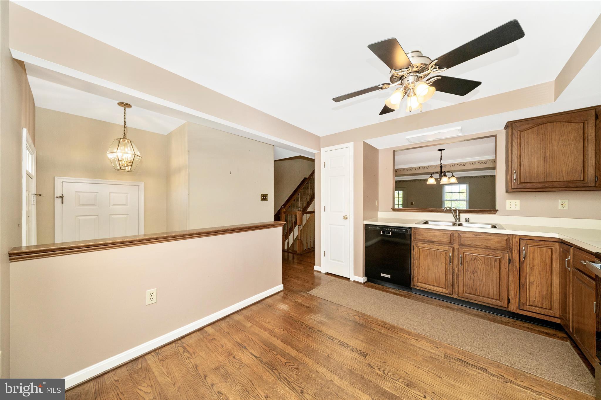 WATERSIDE - Residential