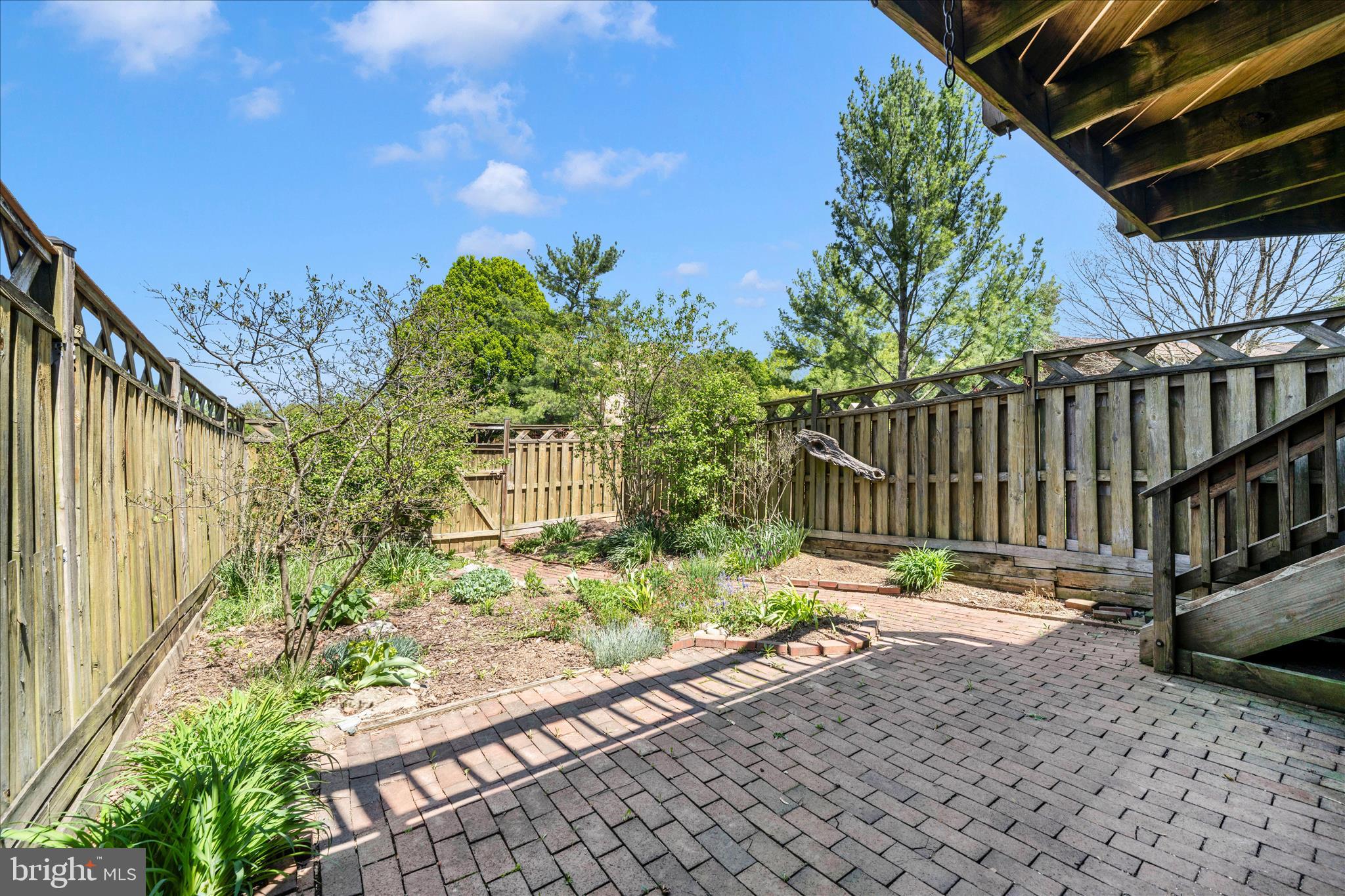 WATERSIDE - Residential