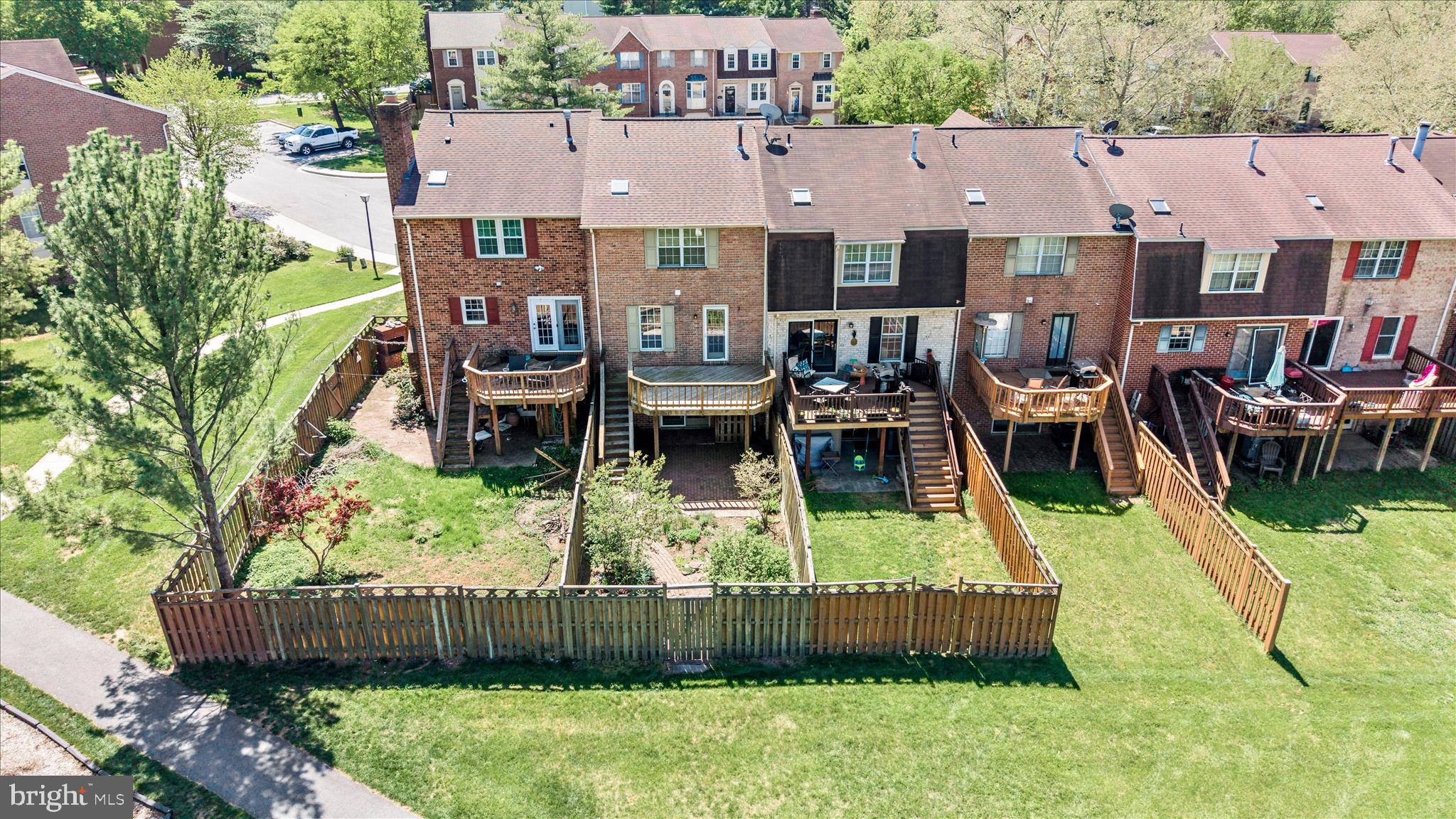 WATERSIDE - Residential