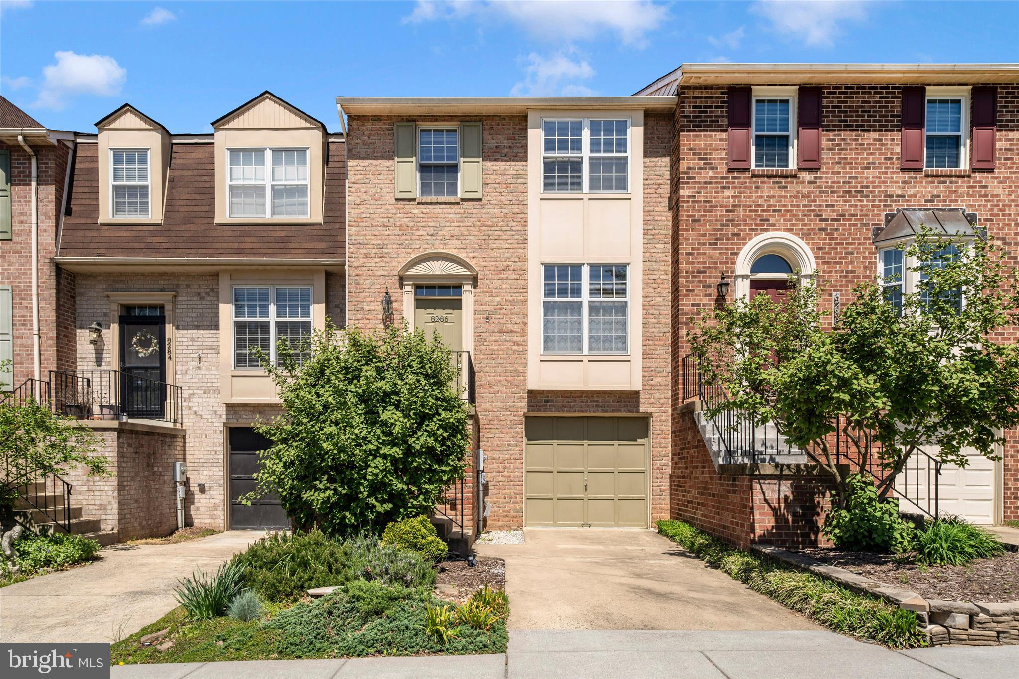 WATERSIDE - Residential