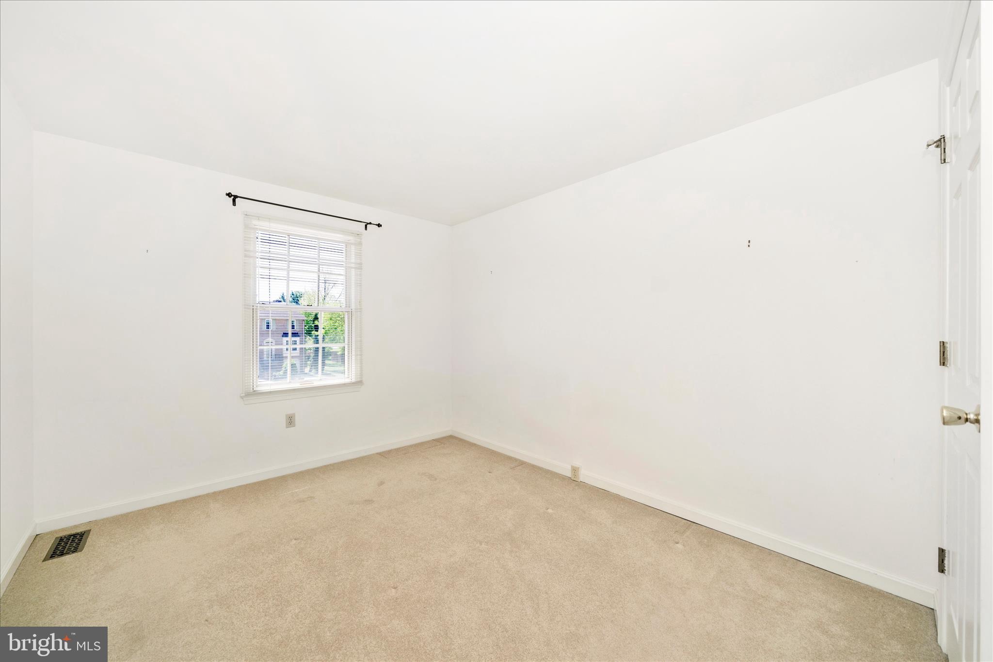 WATERSIDE - Residential