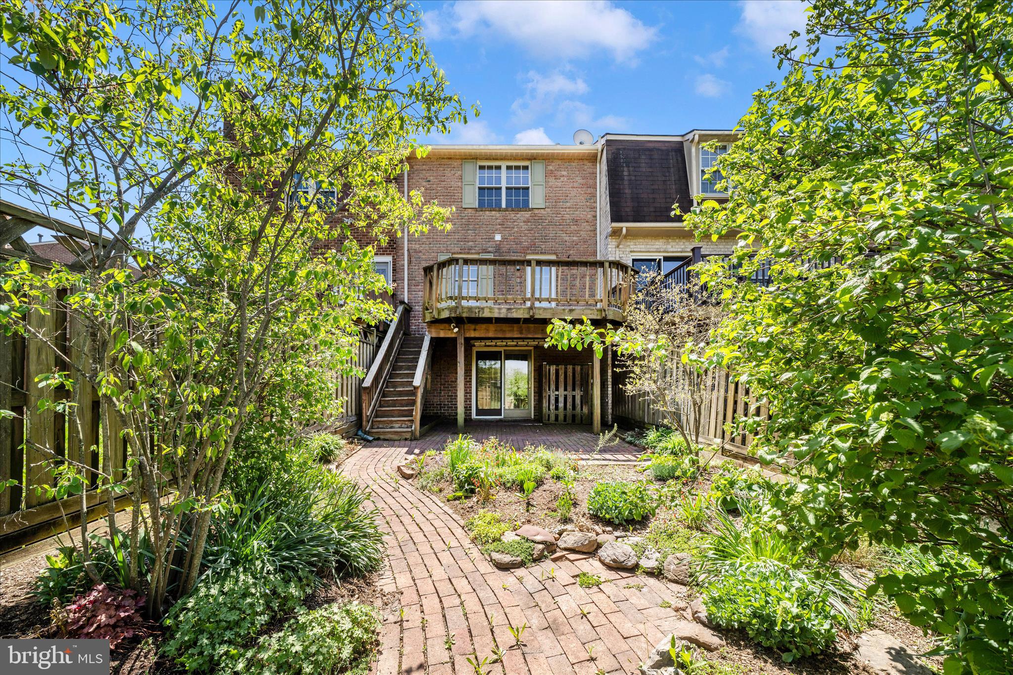 WATERSIDE - Residential