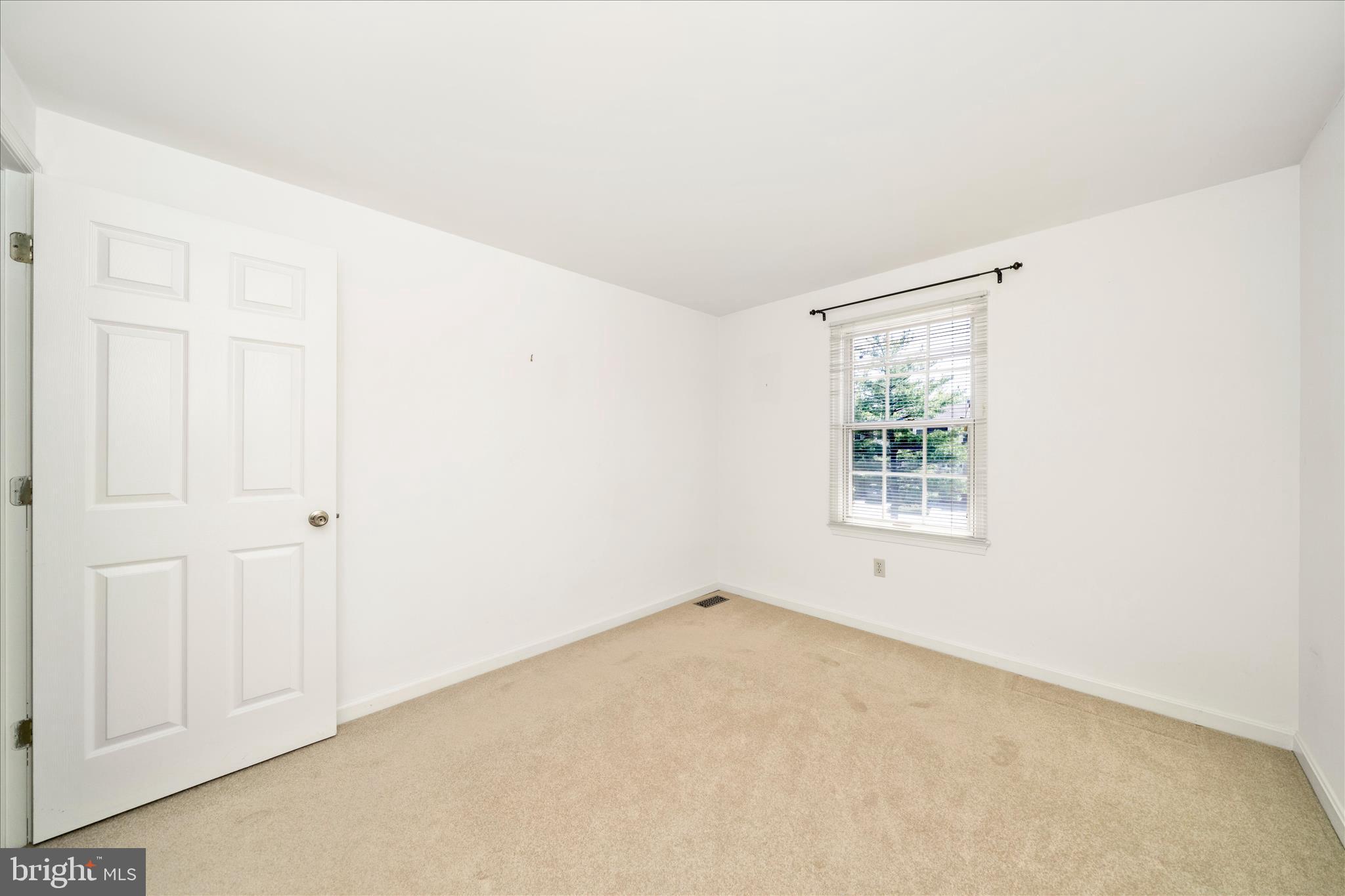 WATERSIDE - Residential