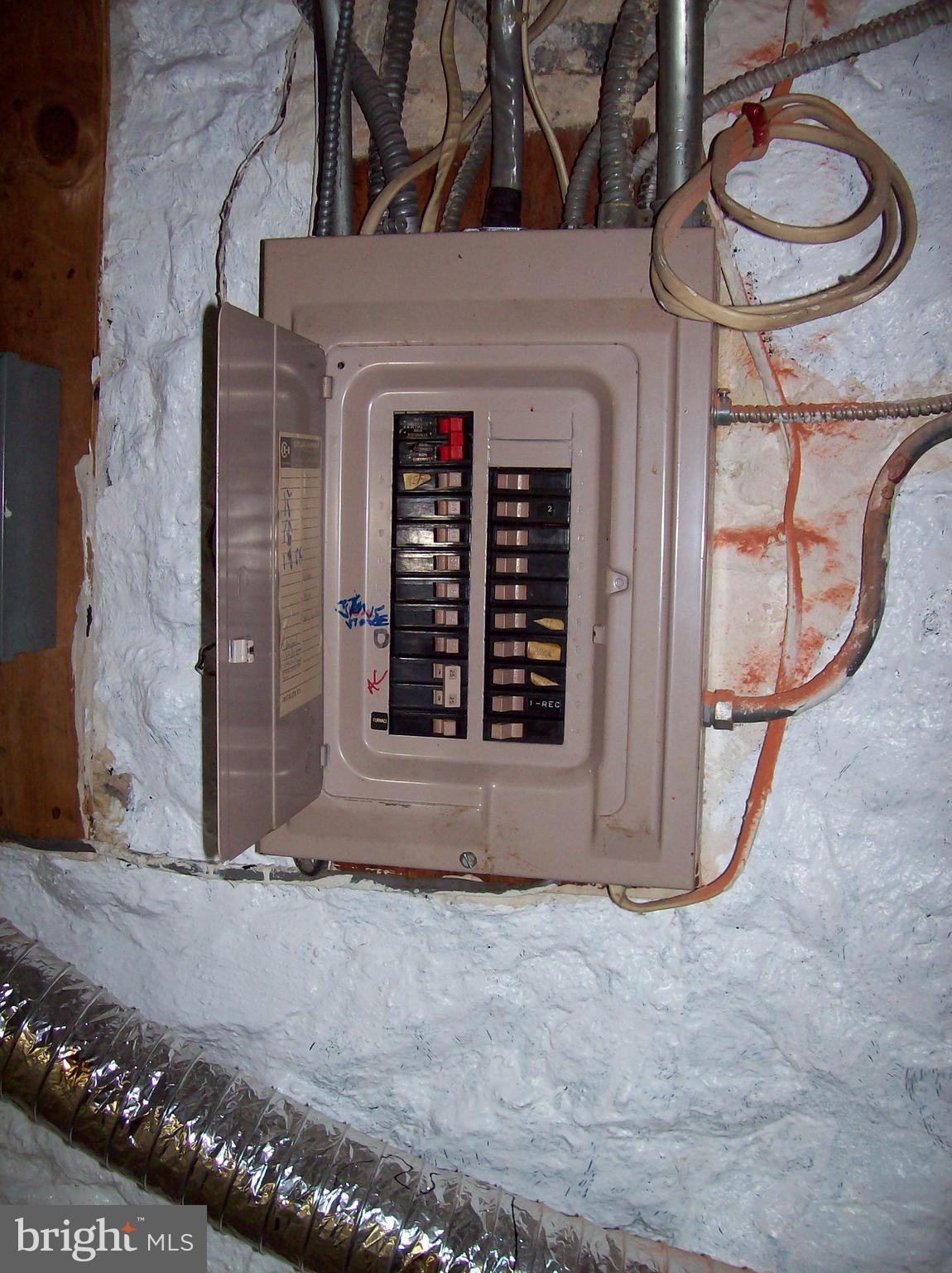 BELAIR-EDISON - Residential