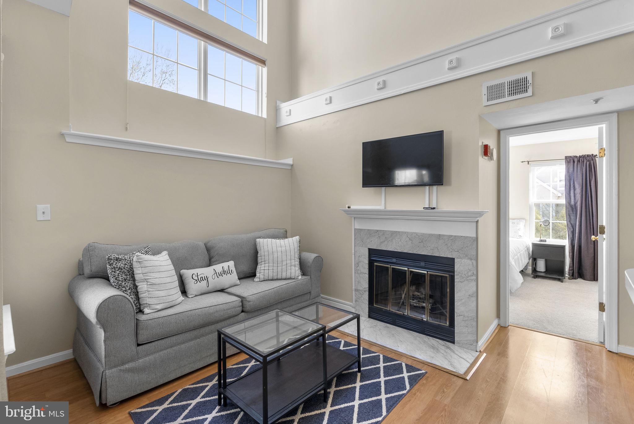 VISTAS AT WASHINGTONIAN WOODS - Residential