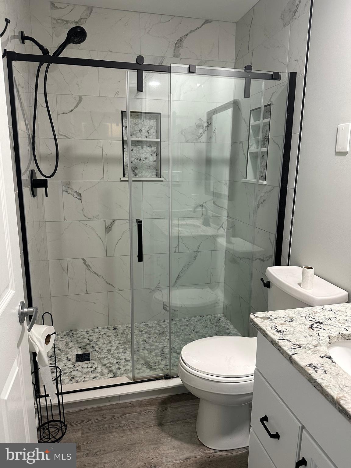 BAYVIEW ESTATES - Residential Lease