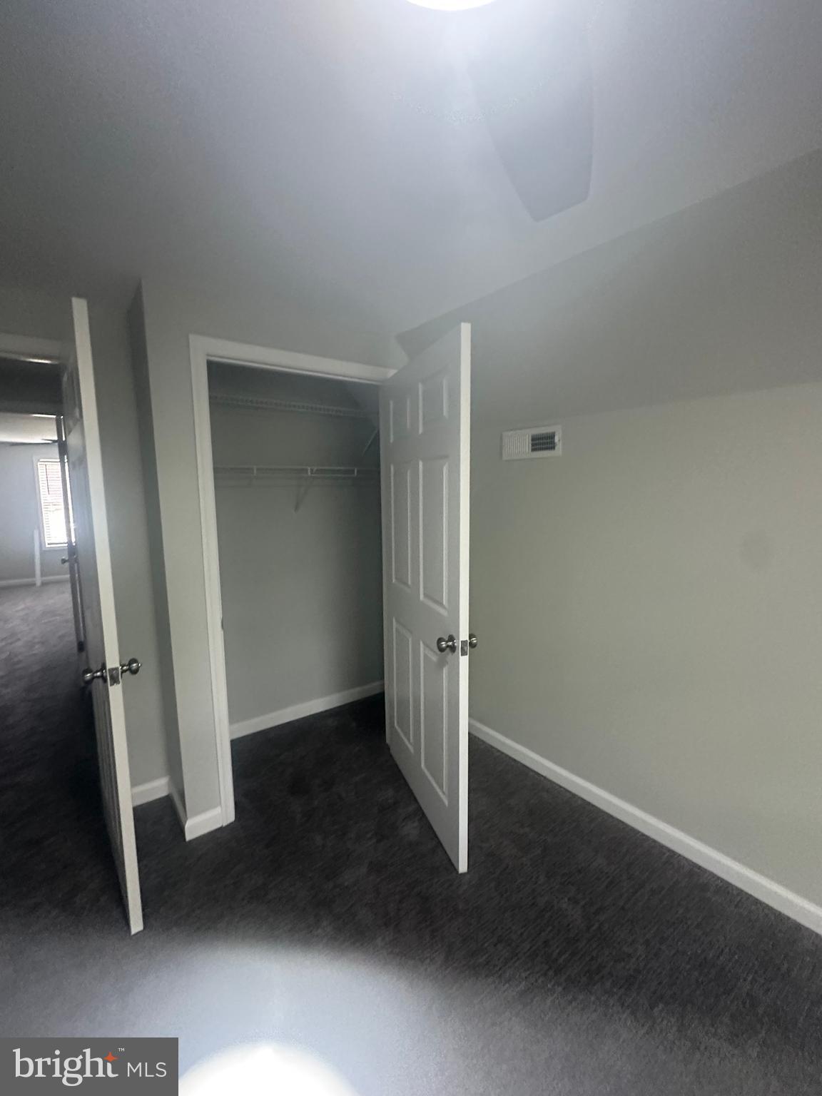 BAYVIEW ESTATES - Residential Lease