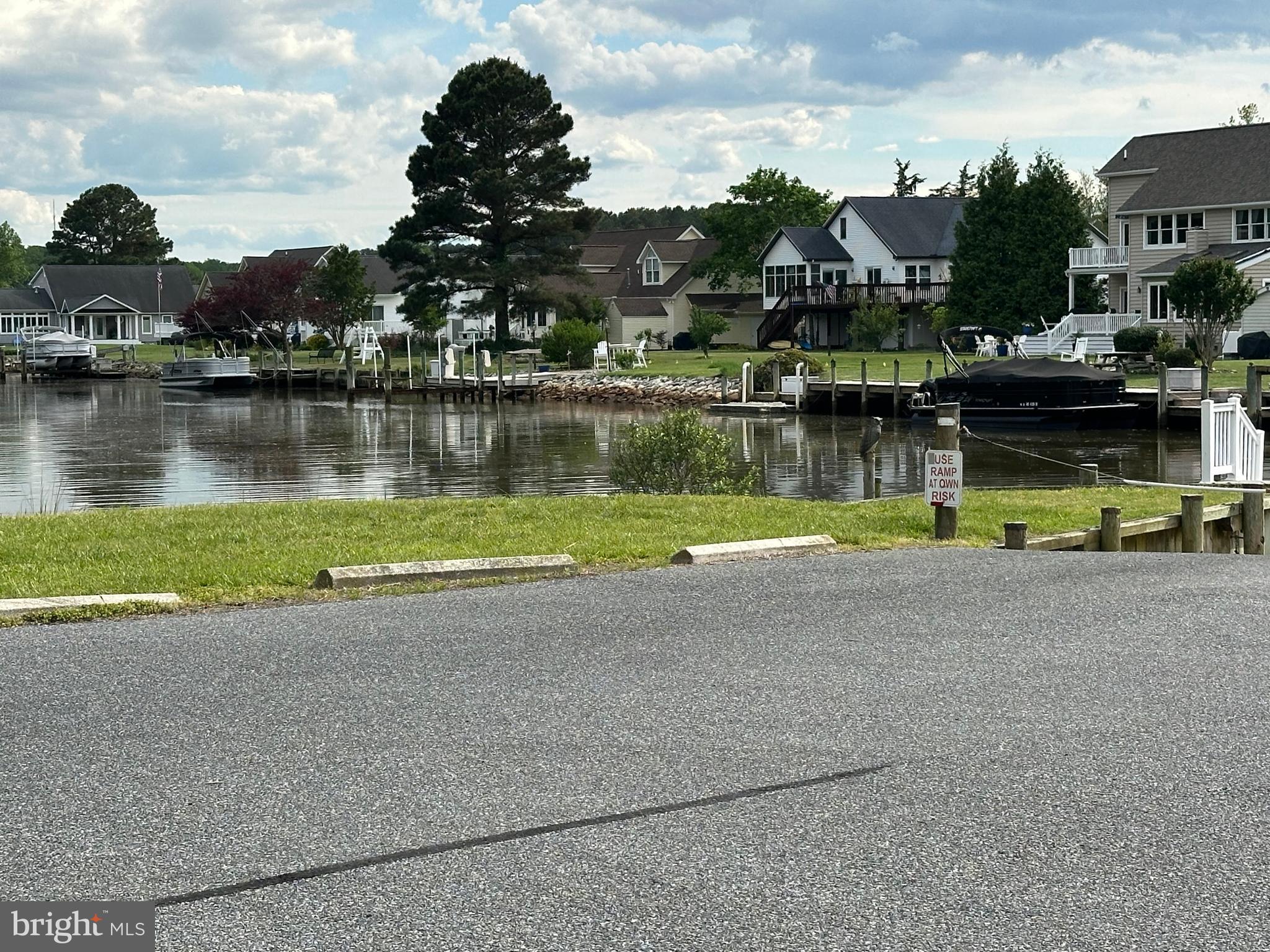 BAYVIEW ESTATES - Residential Lease