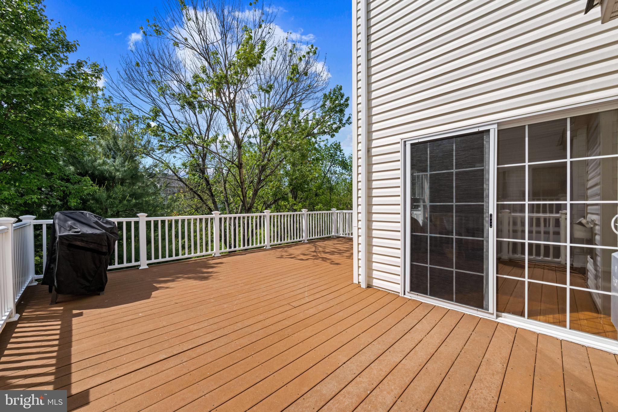 WAVERLY WOODS - Residential