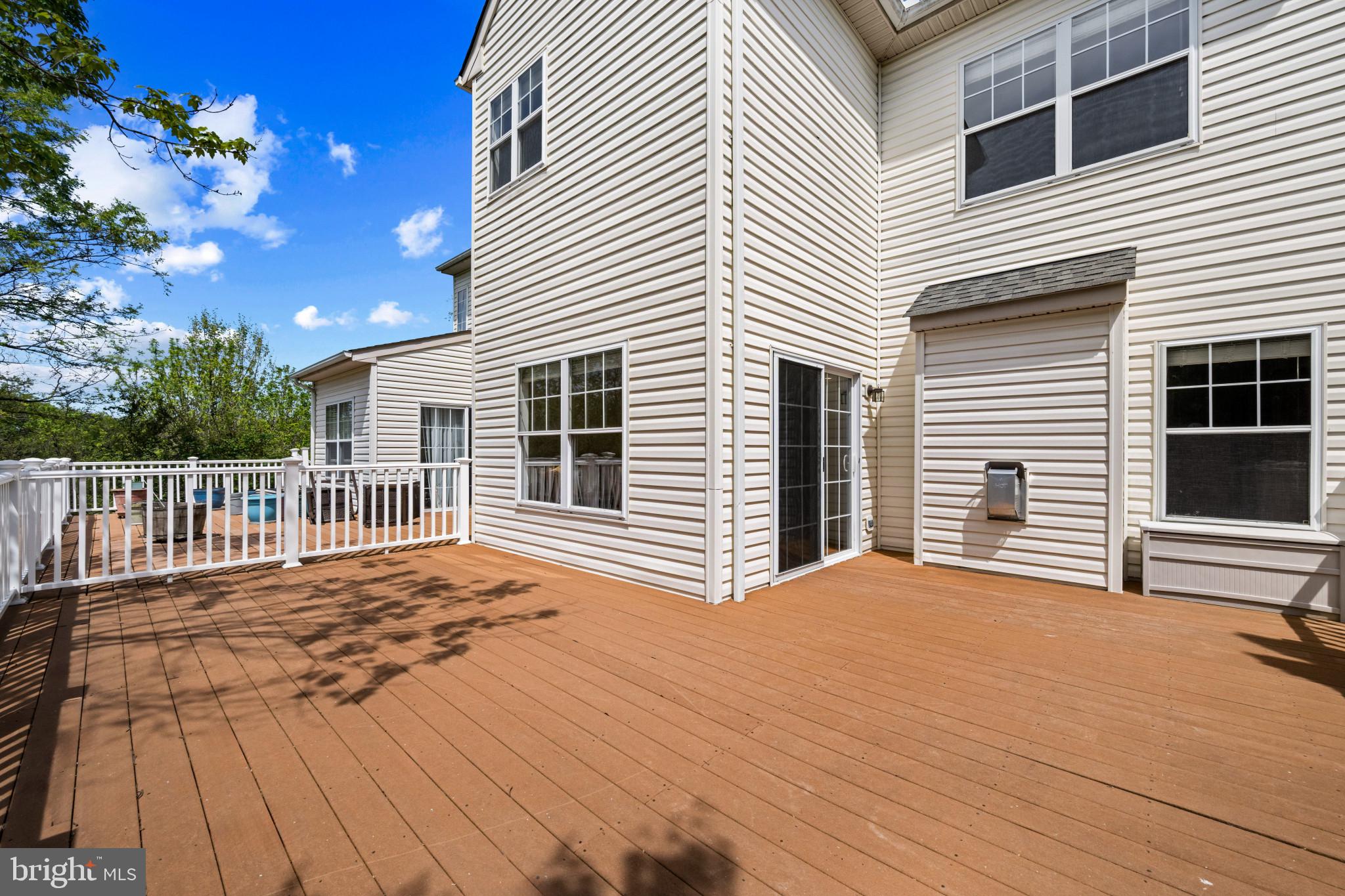 WAVERLY WOODS - Residential