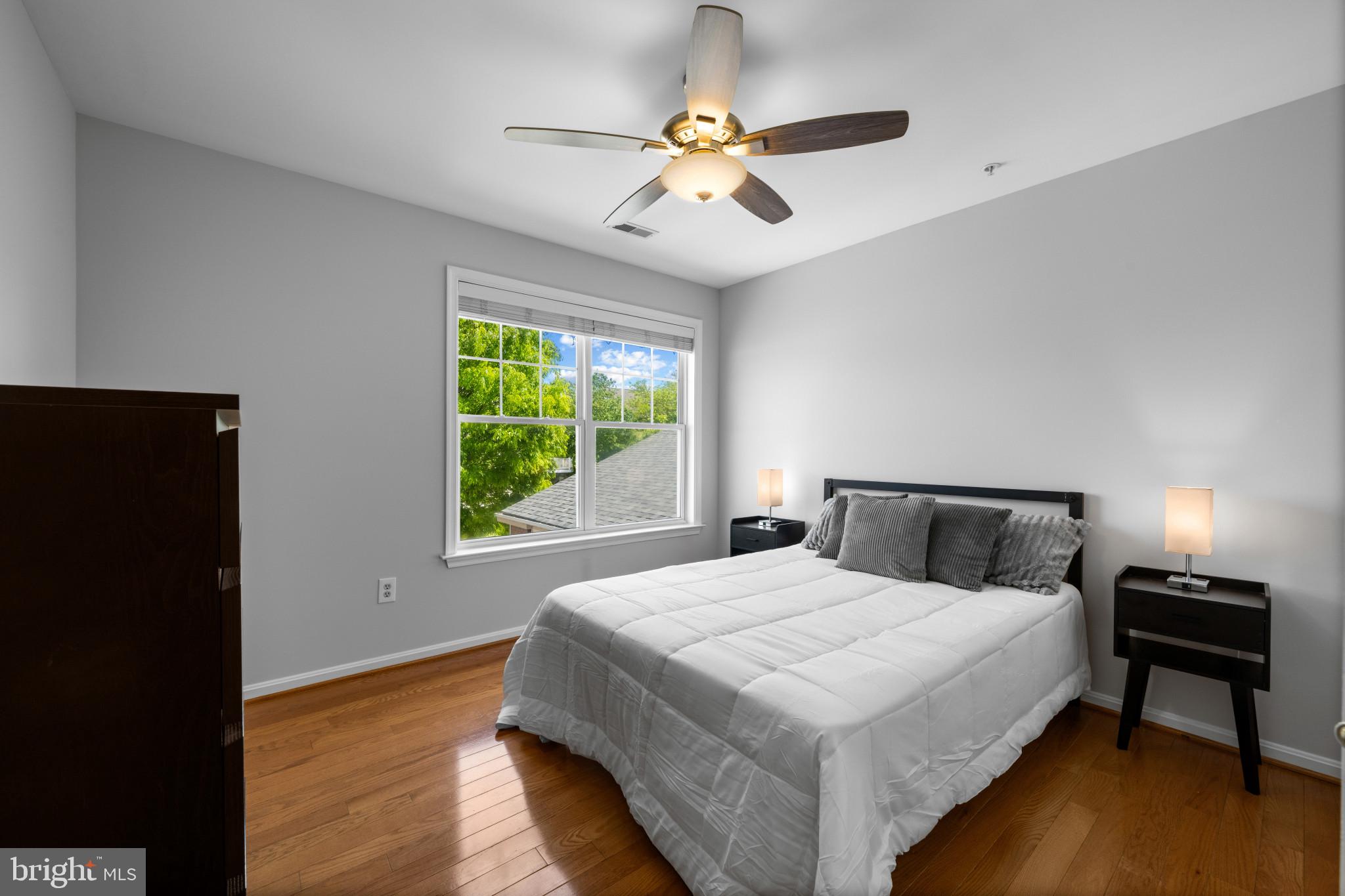 WAVERLY WOODS - Residential