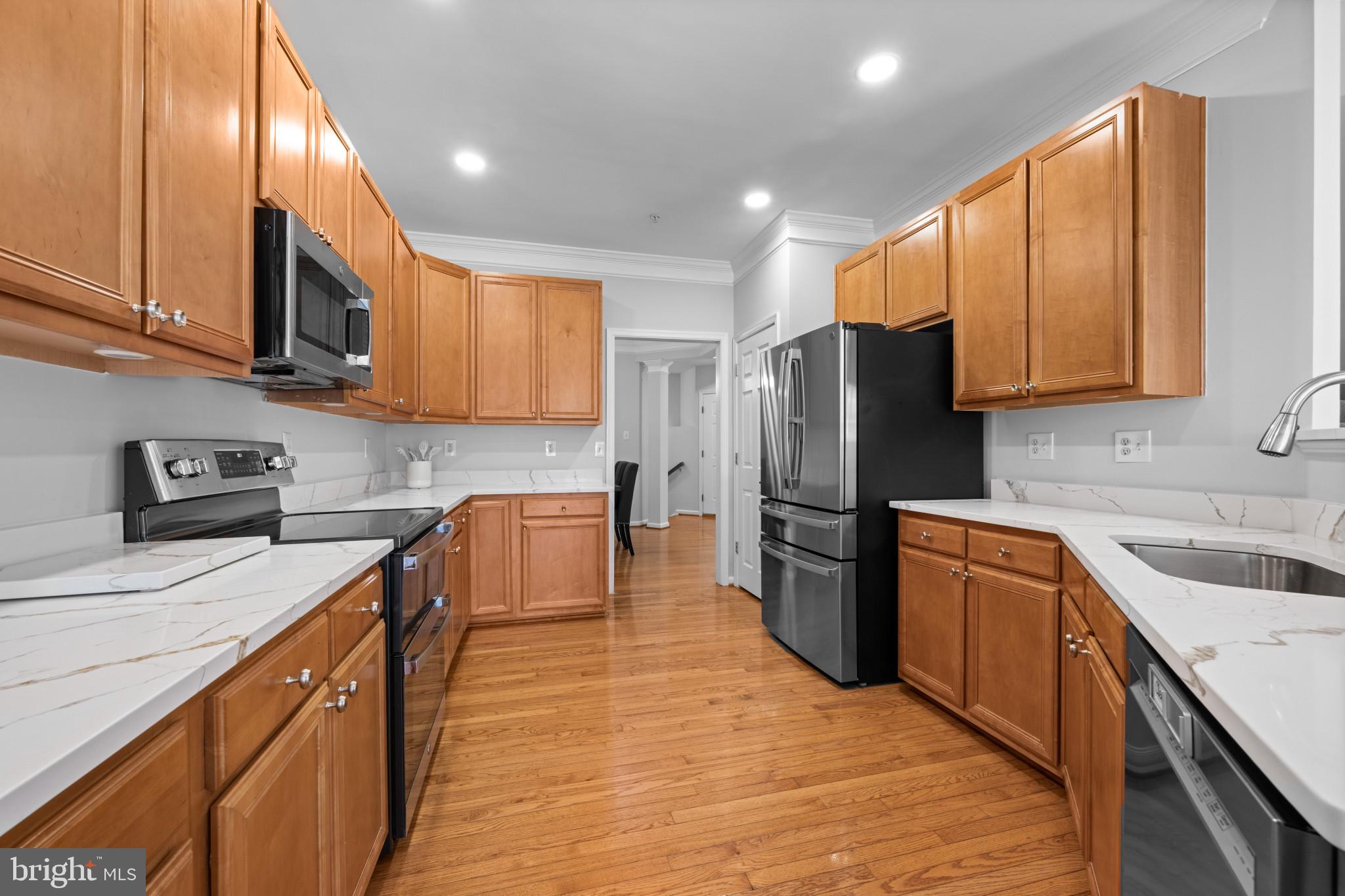 WAVERLY WOODS - Residential