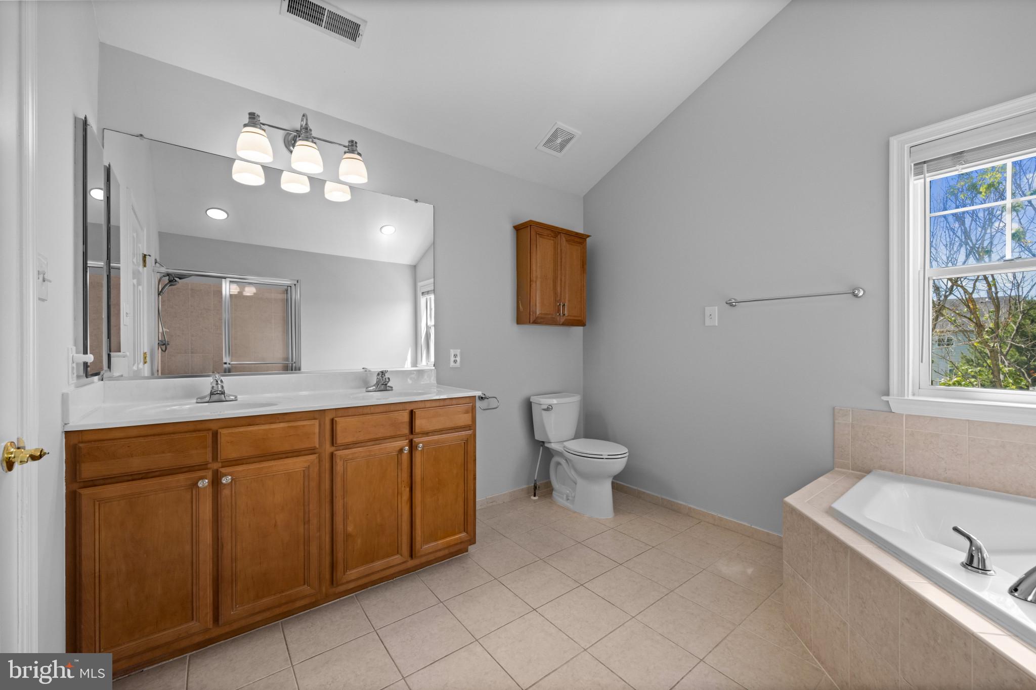 WAVERLY WOODS - Residential