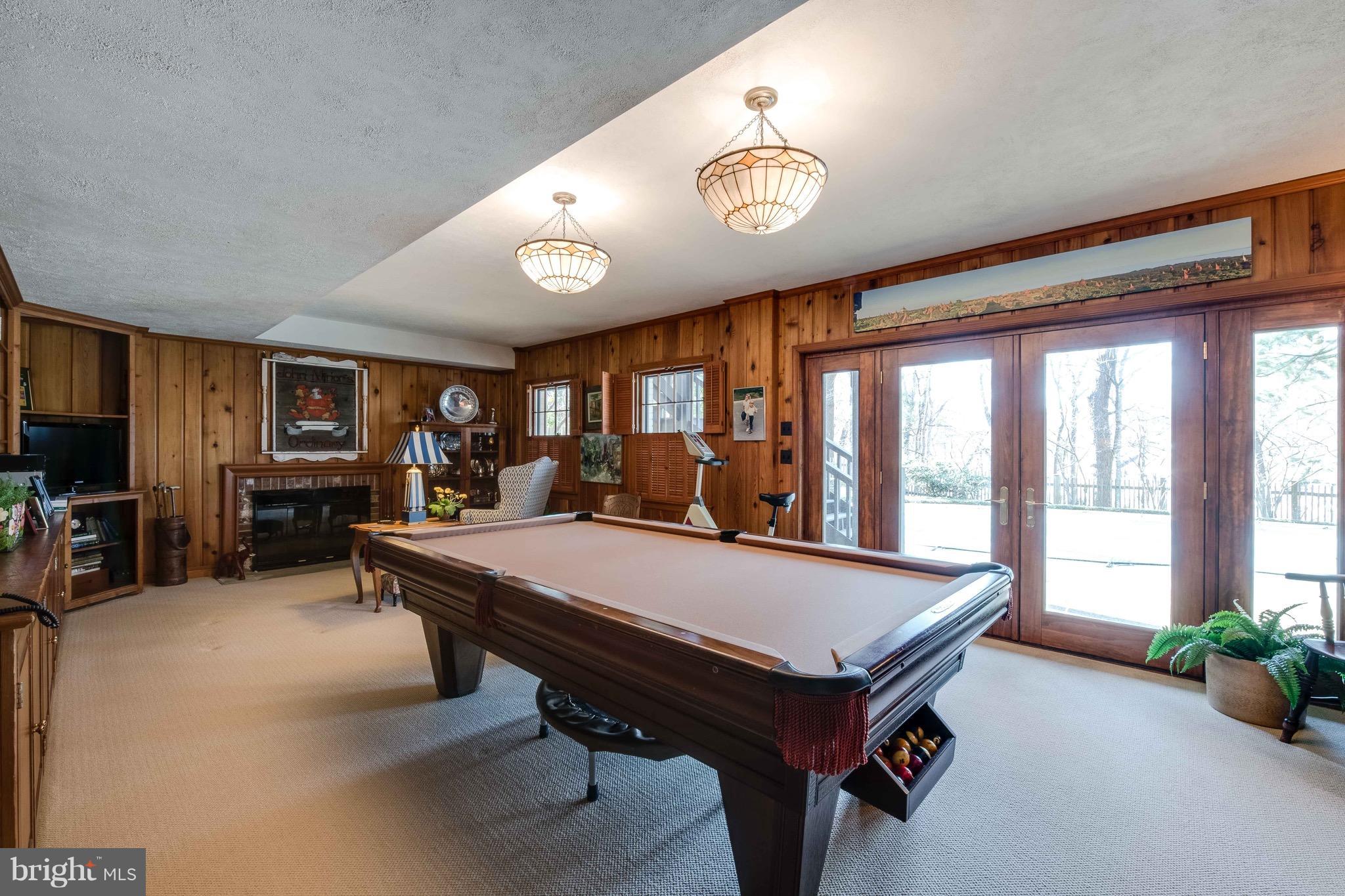 FARMINGTON - Residential