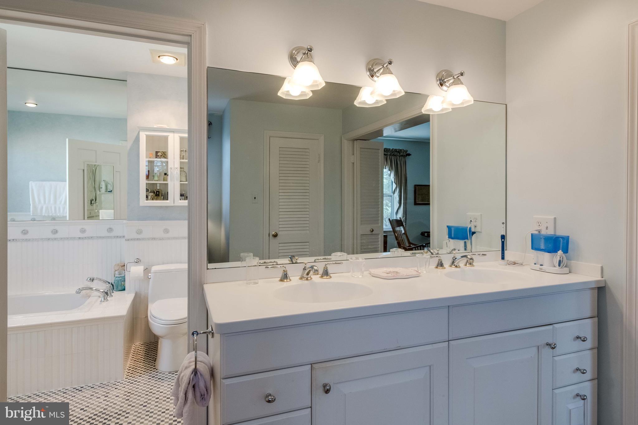 FARMINGTON - Residential