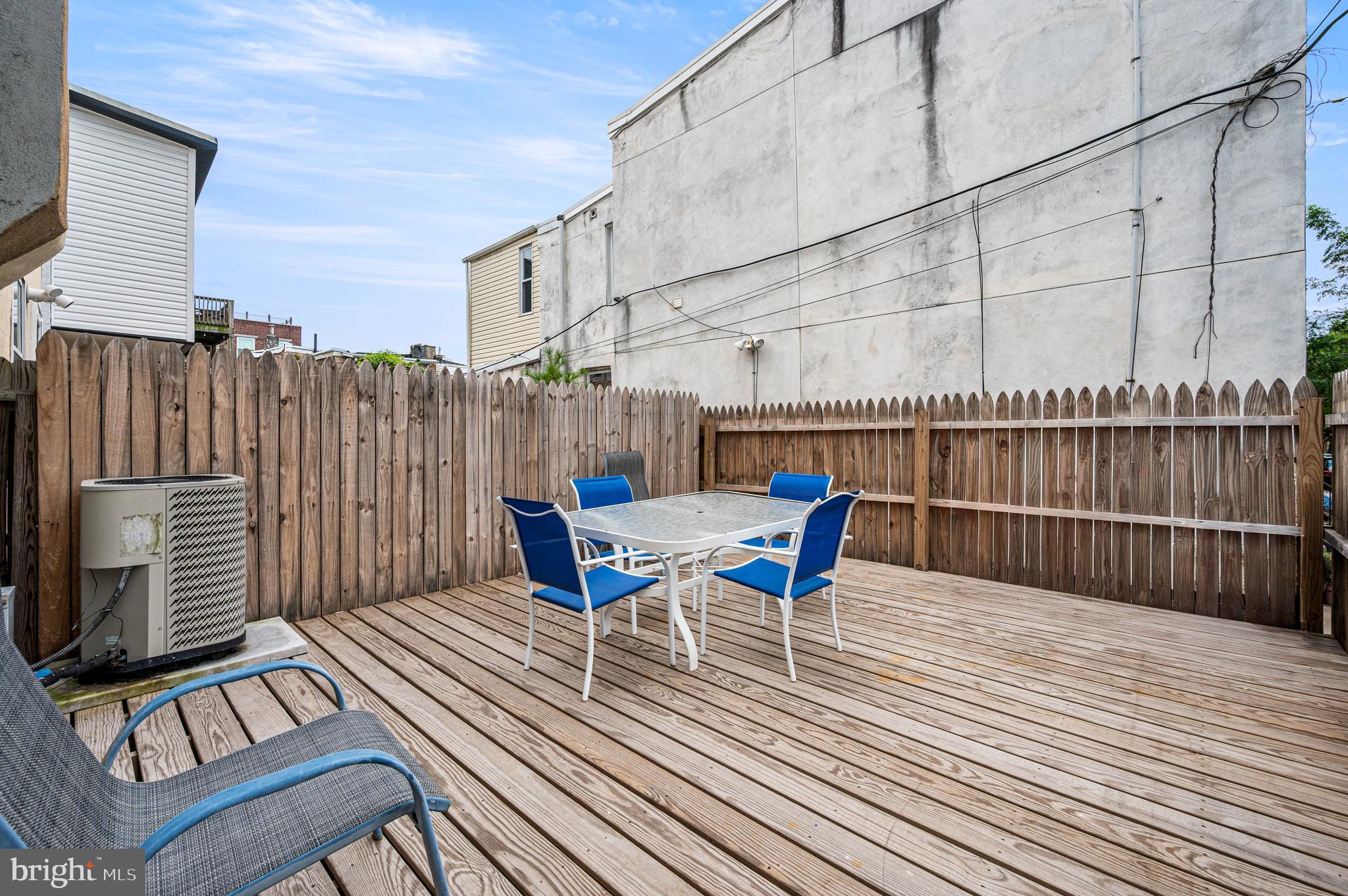 FAIRMOUNT - Residential