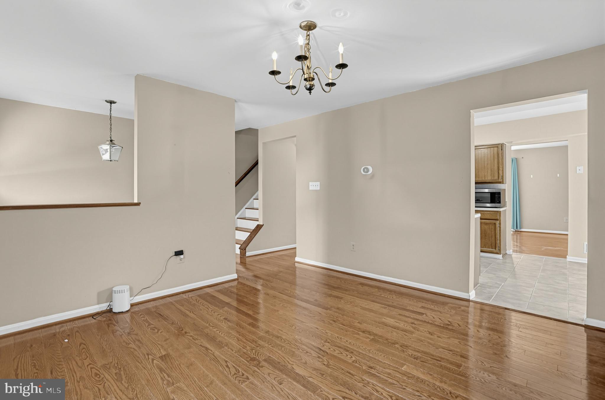5213 LEEWARD LANE