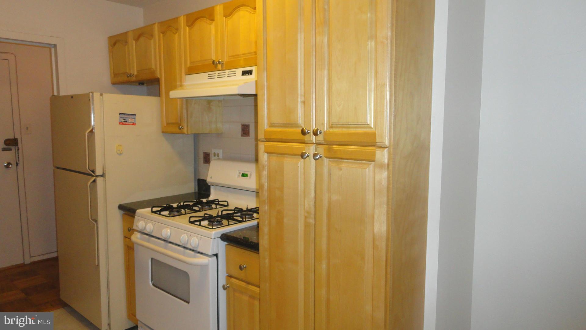 CIRCLE - Residential Lease