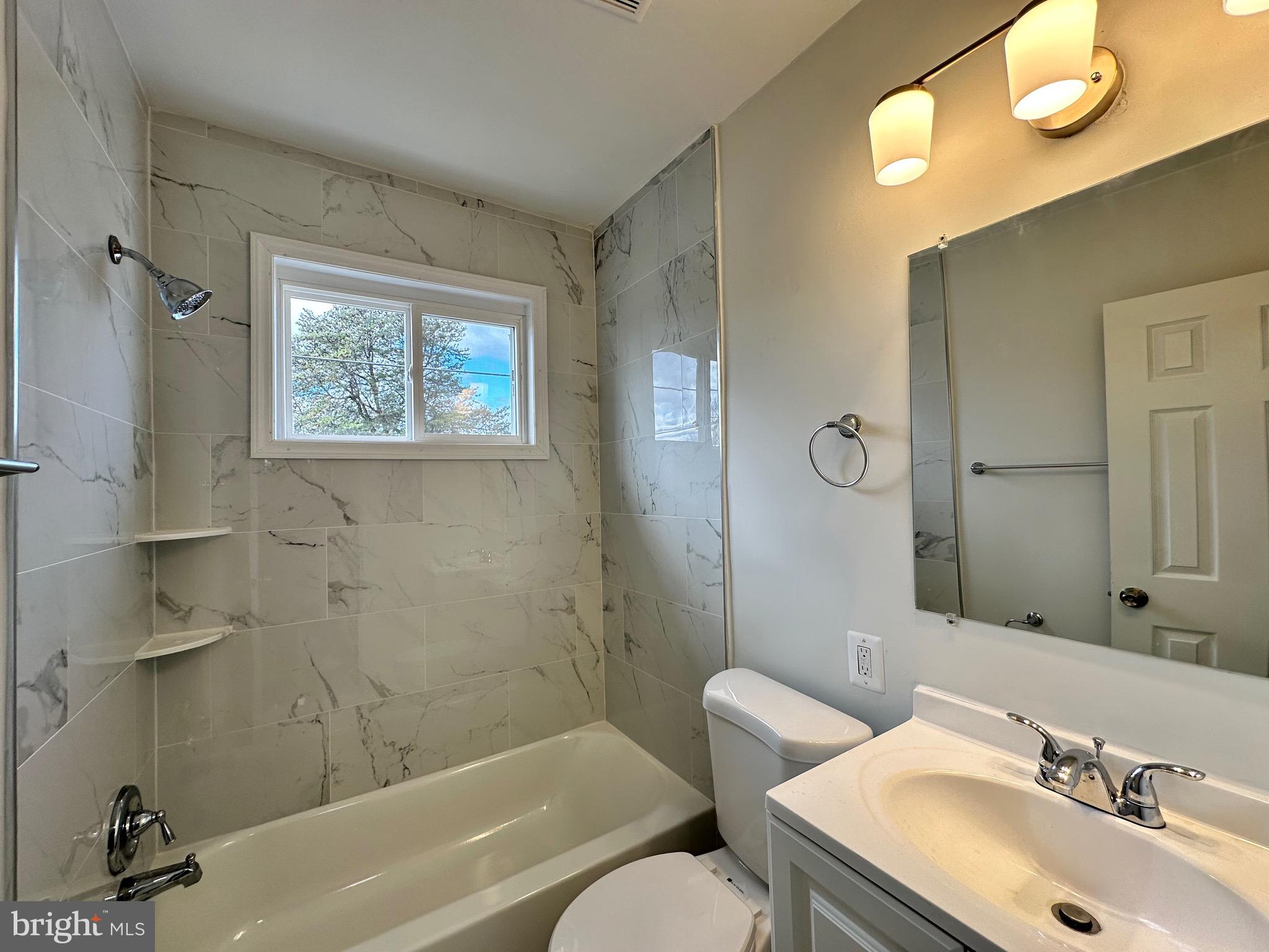 GLASSMANOR - Residential