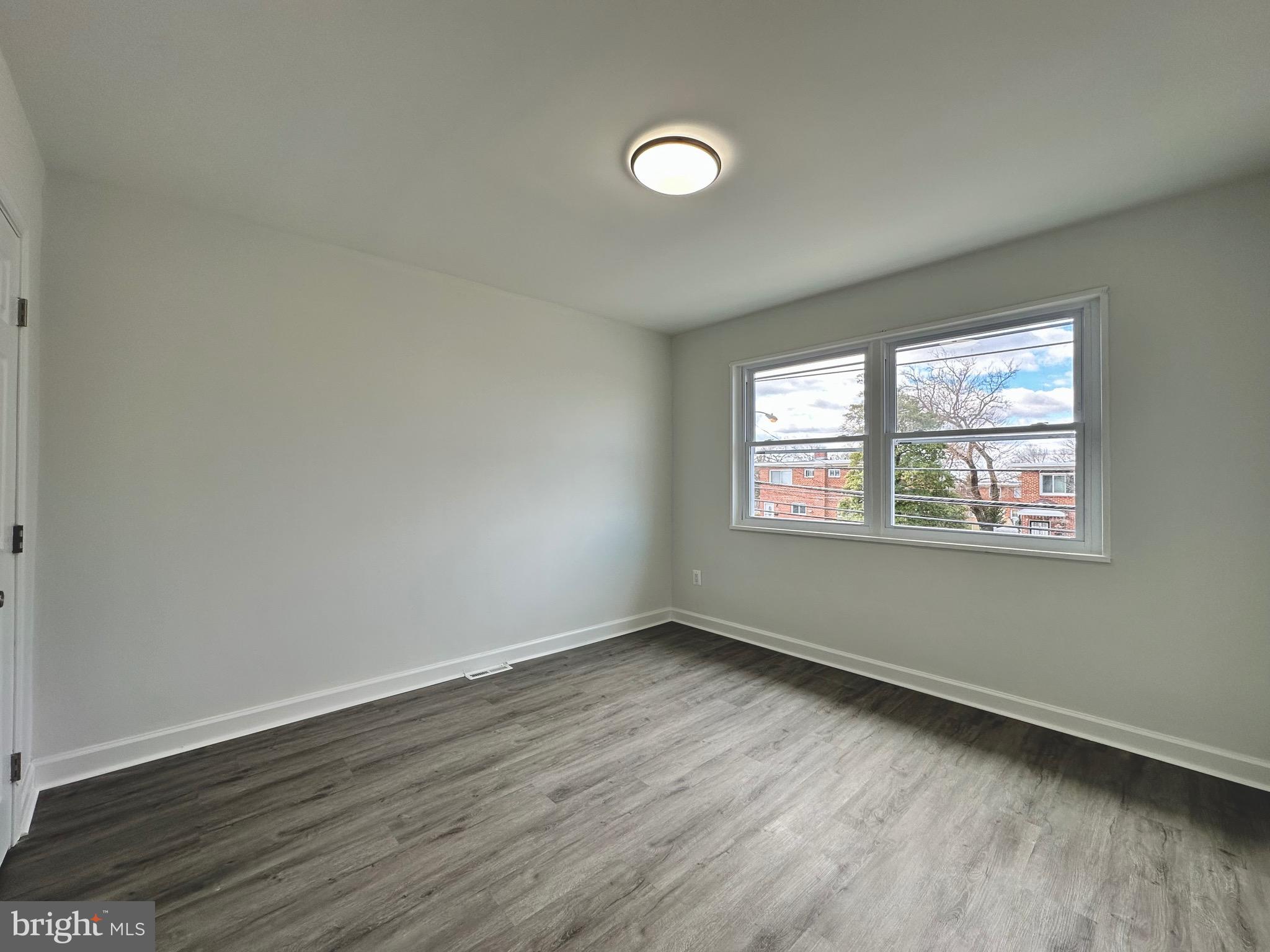 GLASSMANOR - Residential