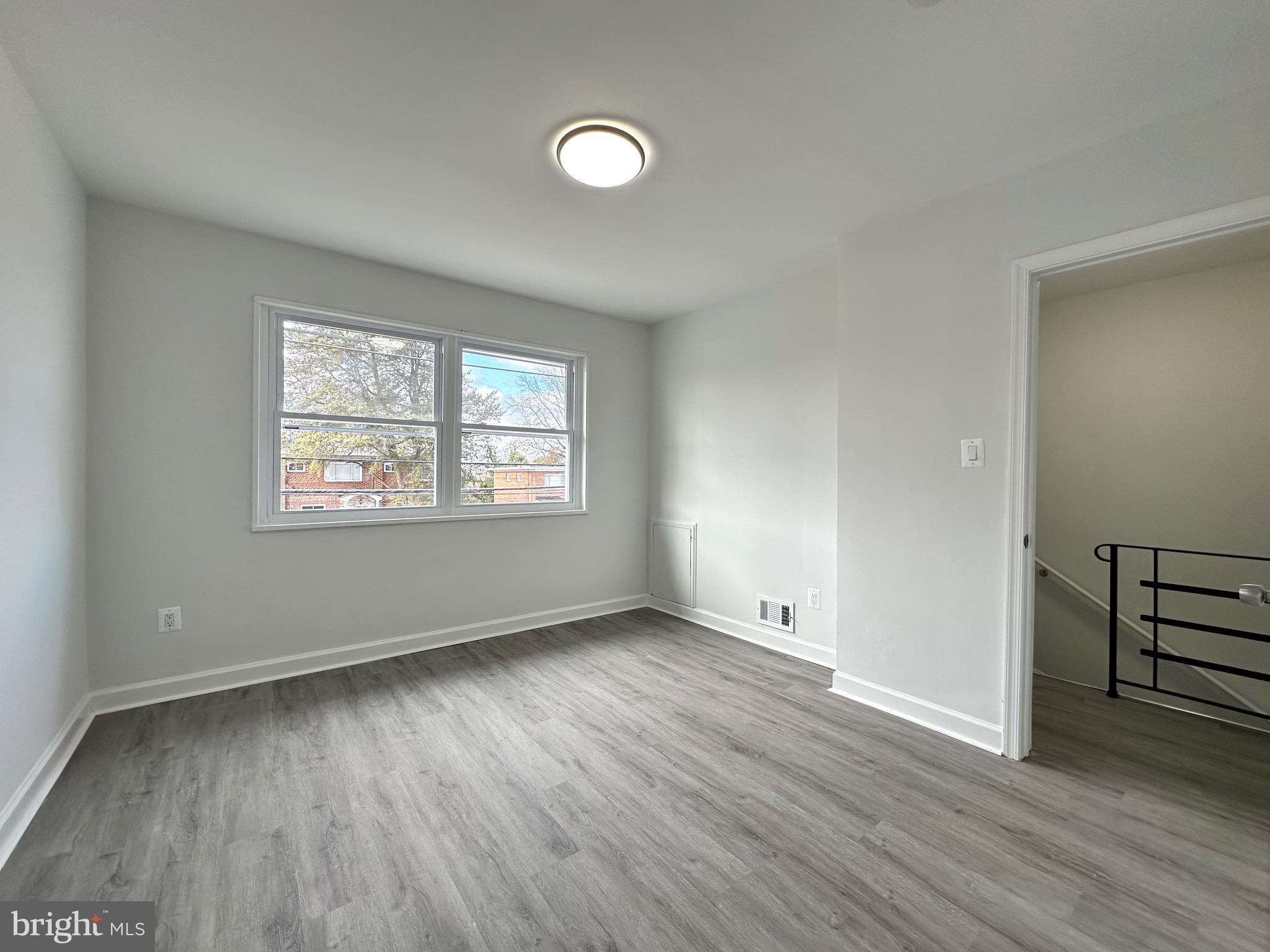 GLASSMANOR - Residential