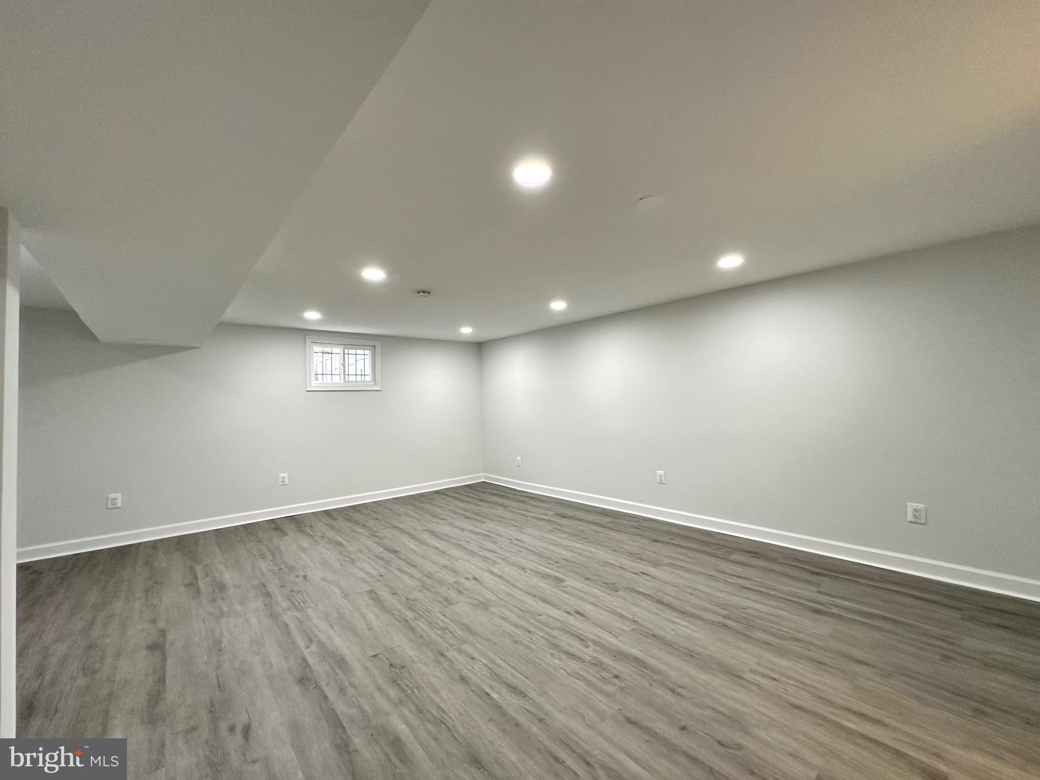 GLASSMANOR - Residential