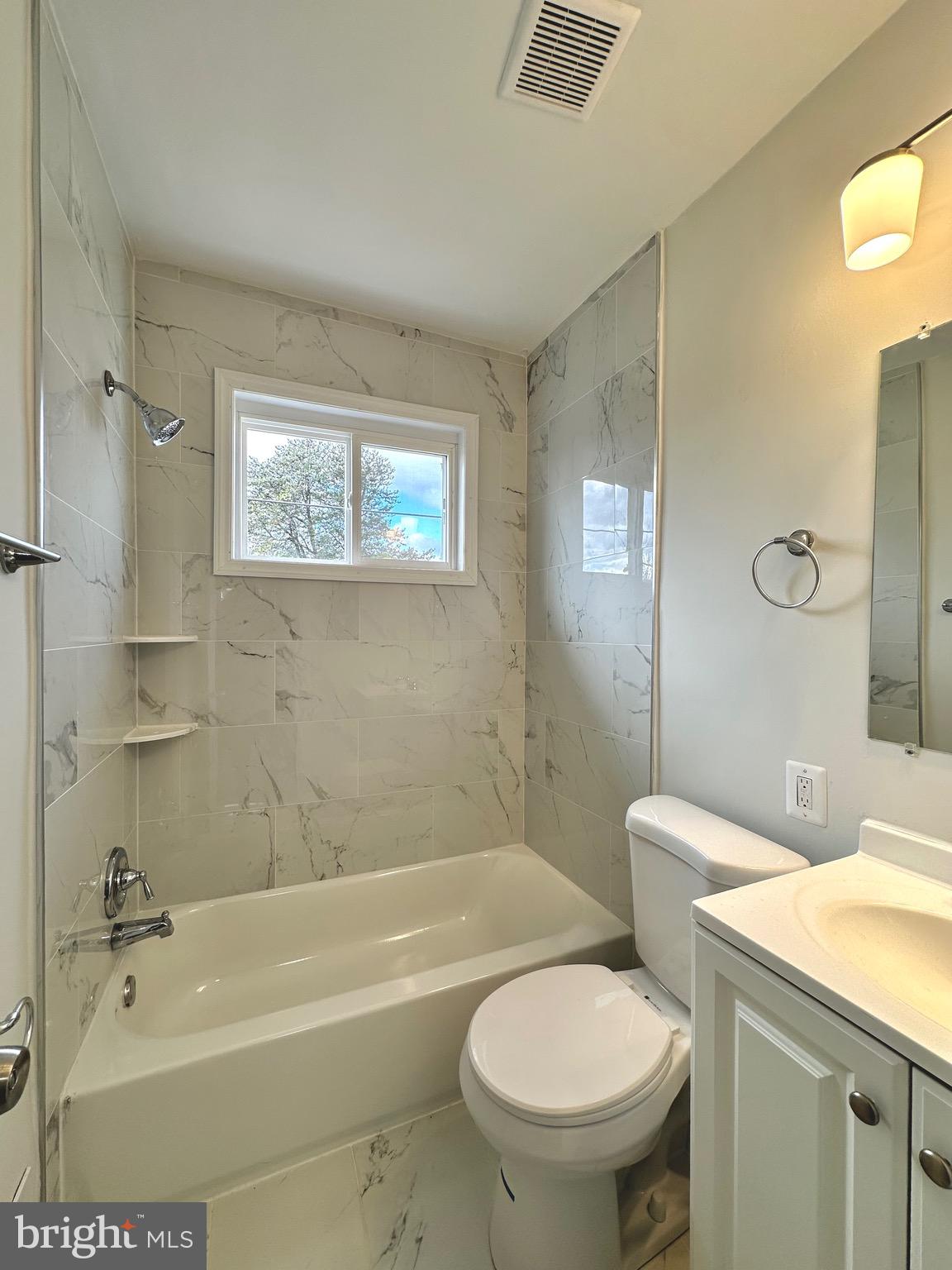 GLASSMANOR - Residential