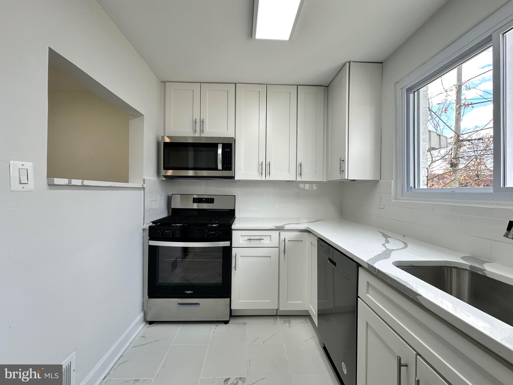 GLASSMANOR - Residential