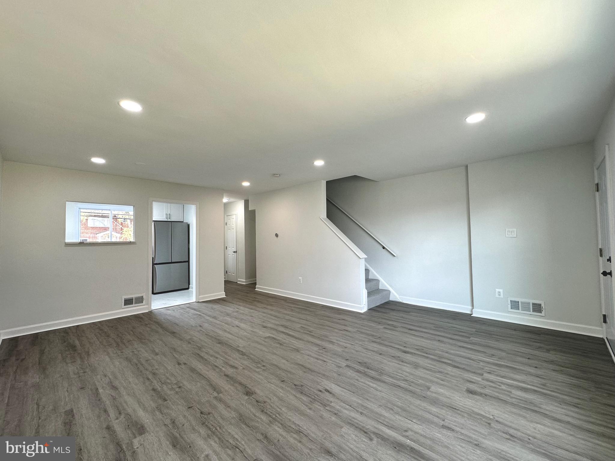 GLASSMANOR - Residential