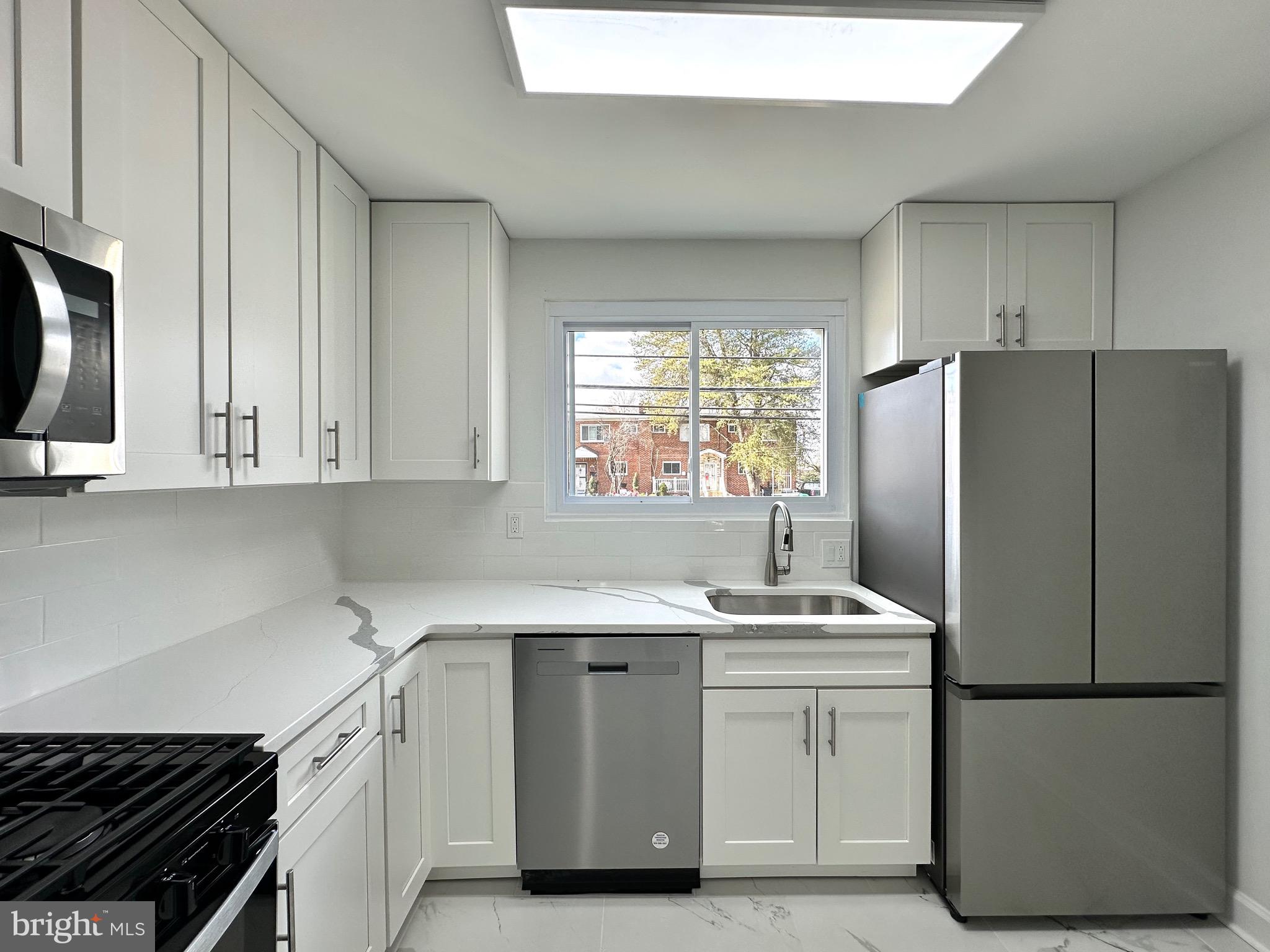 GLASSMANOR - Residential