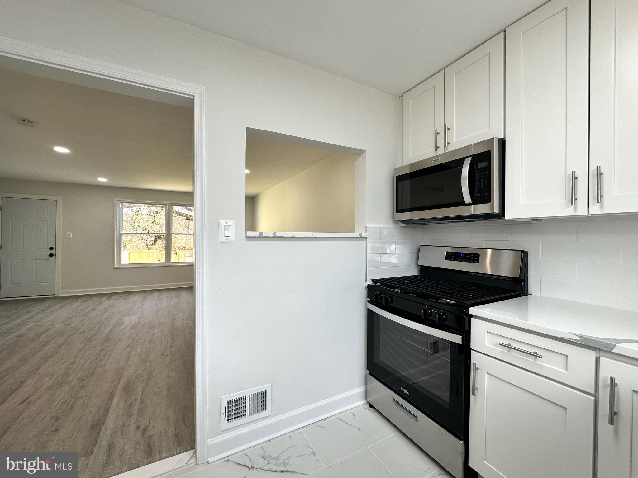 GLASSMANOR - Residential