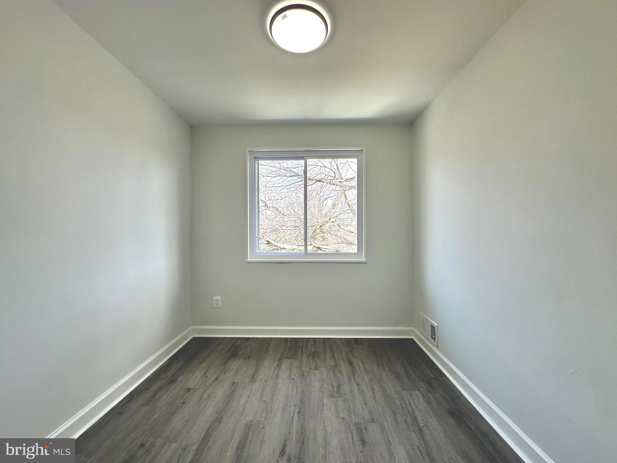 GLASSMANOR - Residential