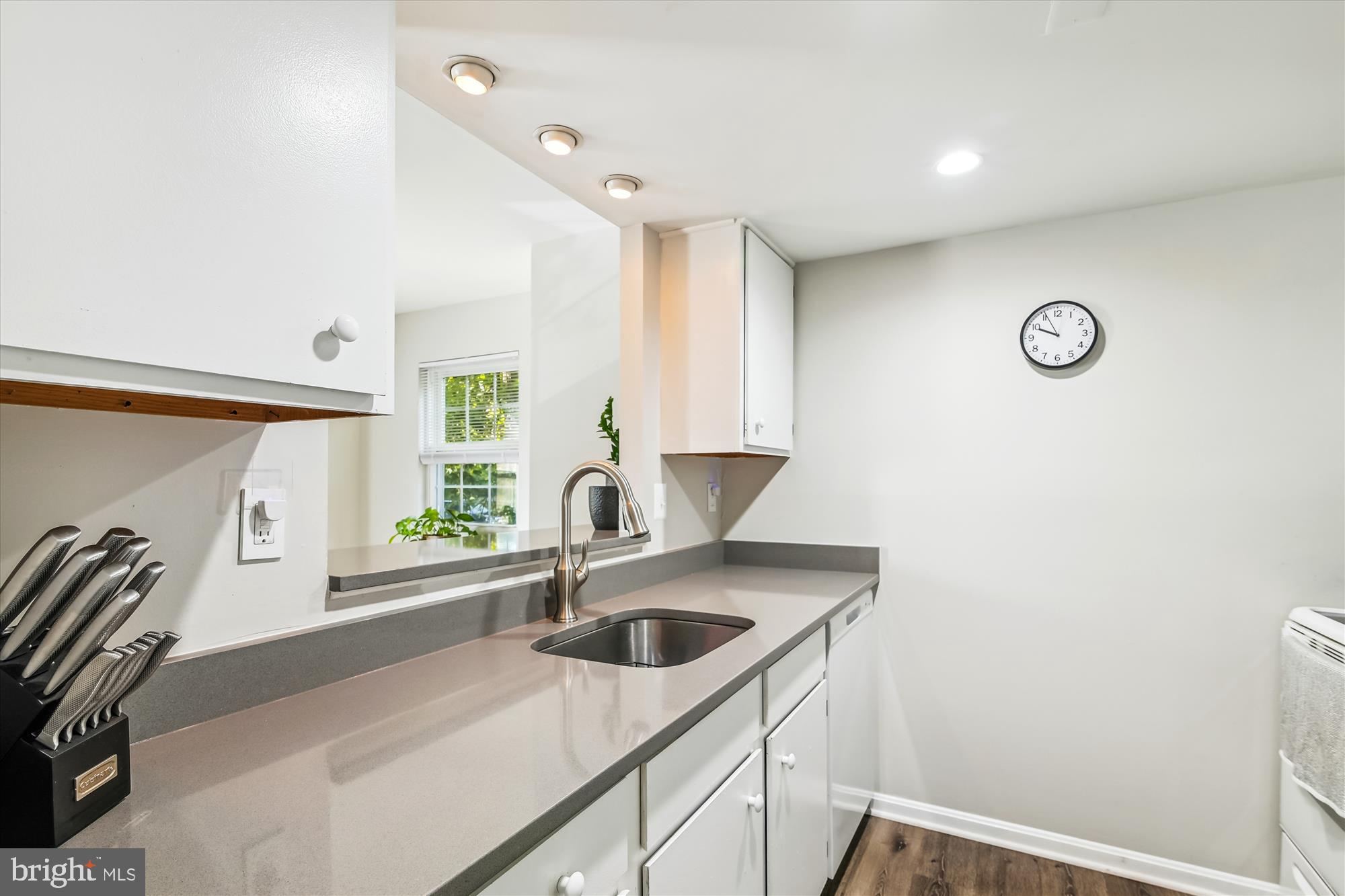 NORTH PORT CONDO - Residential