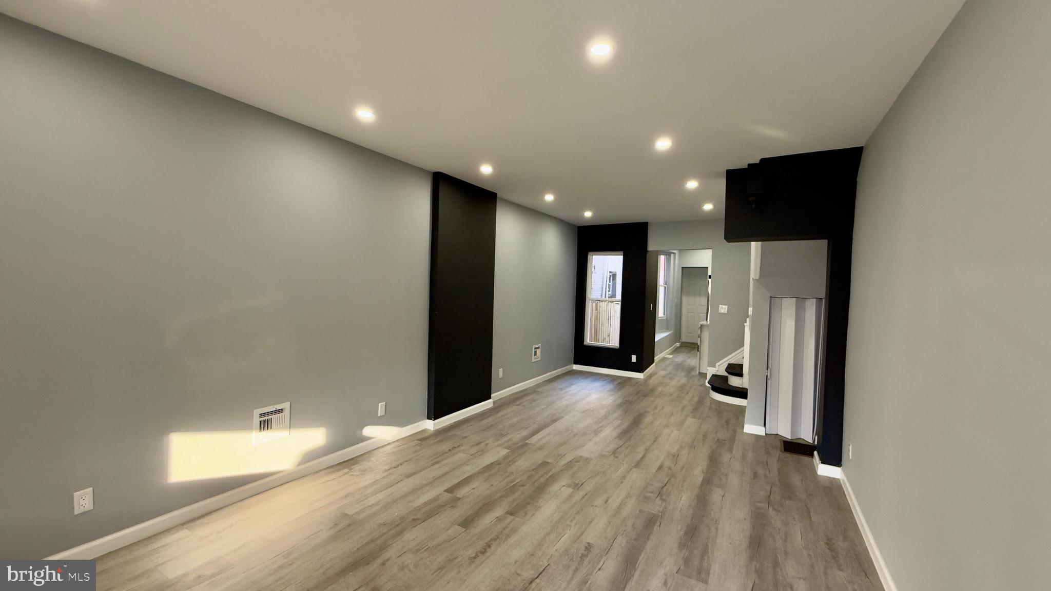 413 S 9TH STREET