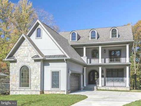 LANGLEY MANOR - Residential