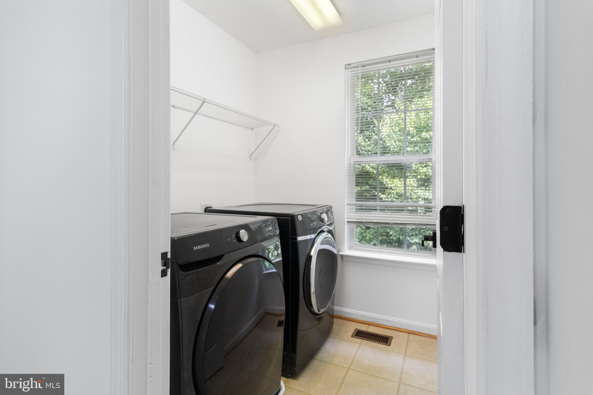 COLLINGTON ESTATES - Residential