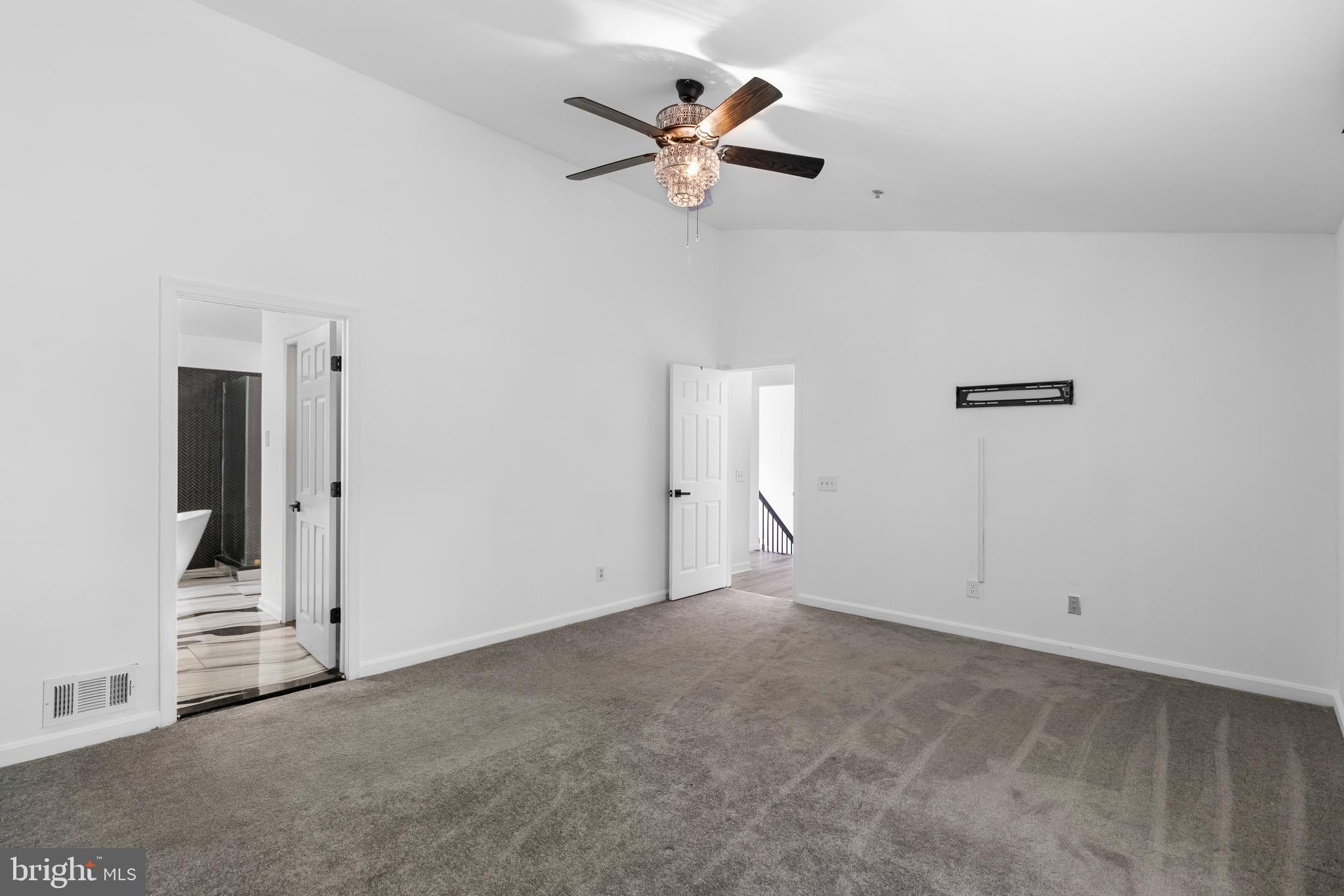 COLLINGTON ESTATES - Residential