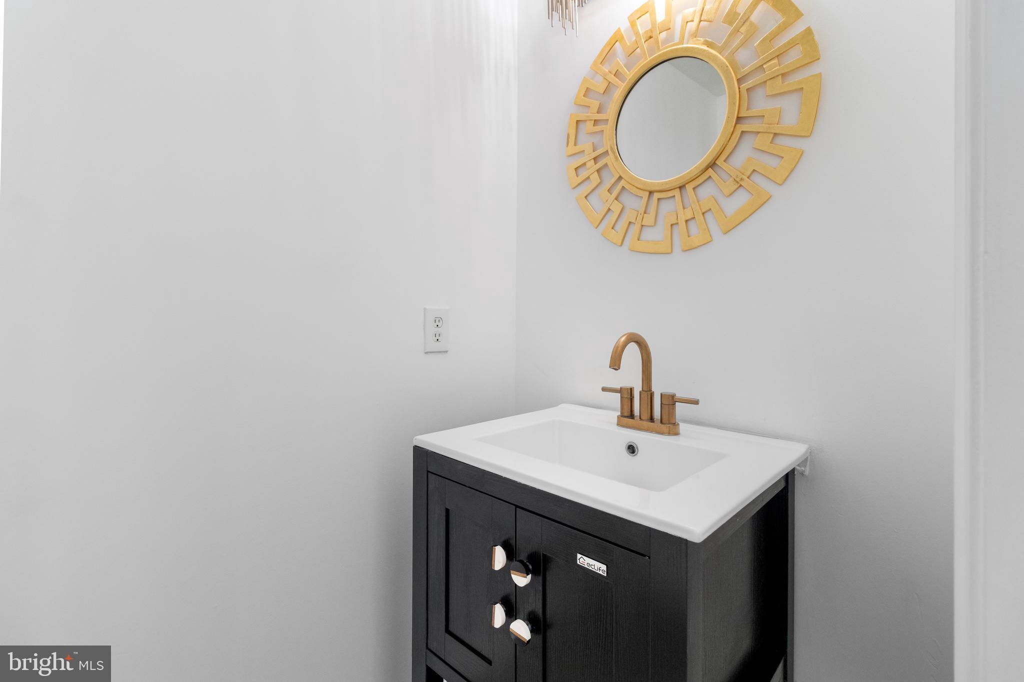 COLLINGTON ESTATES - Residential