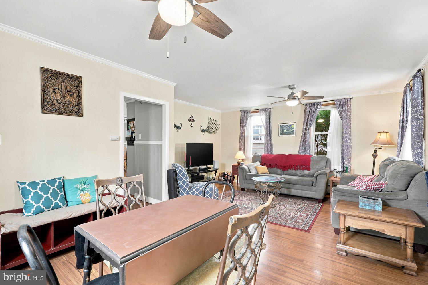 24 E CARPENTER AVENUE