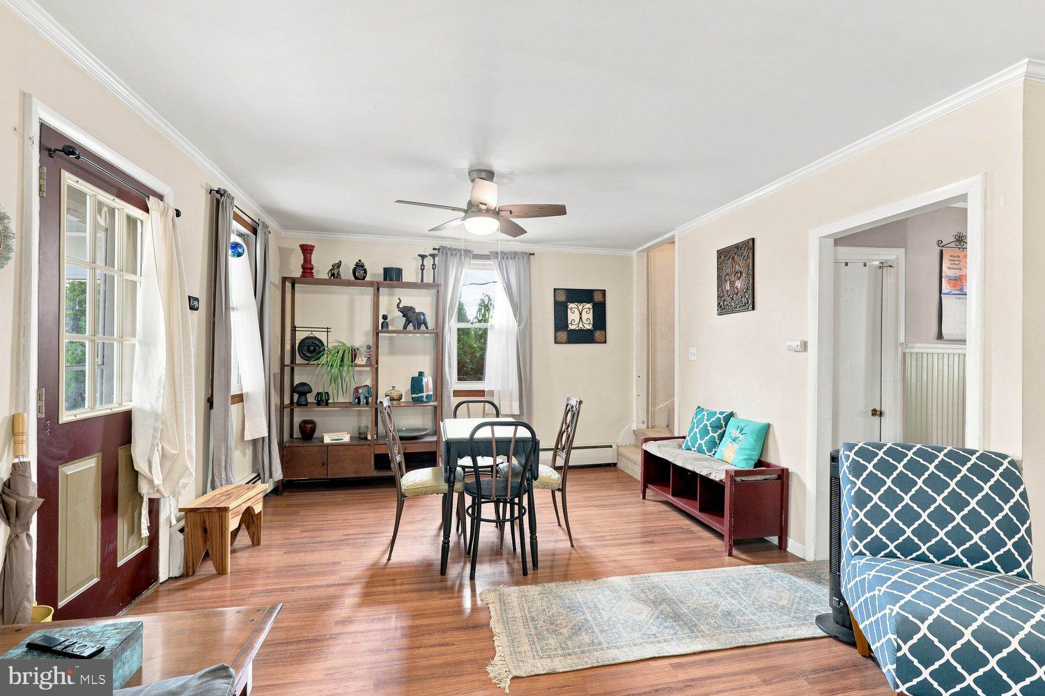 24 E CARPENTER AVENUE