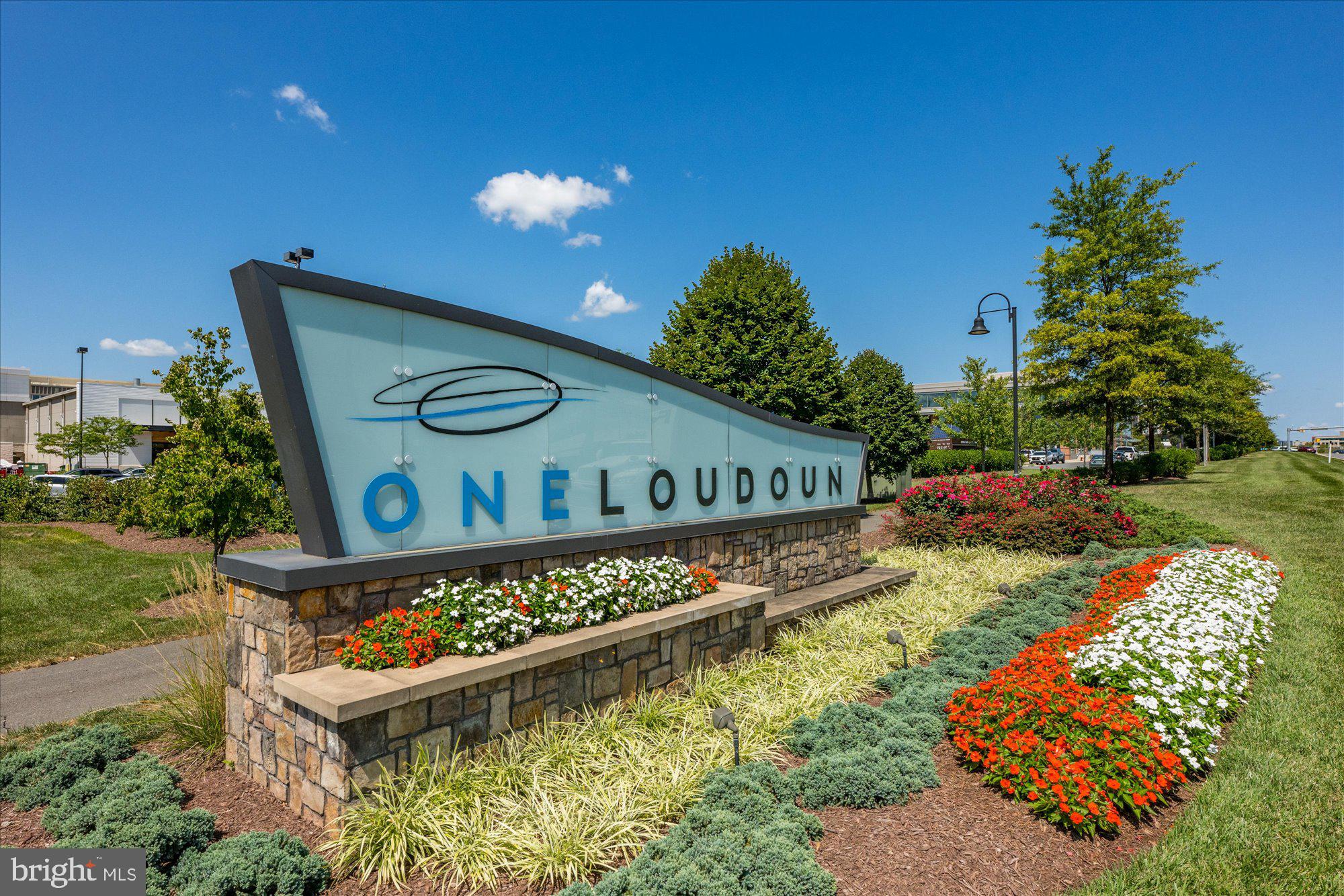 ONE LOUDOUN - Residential