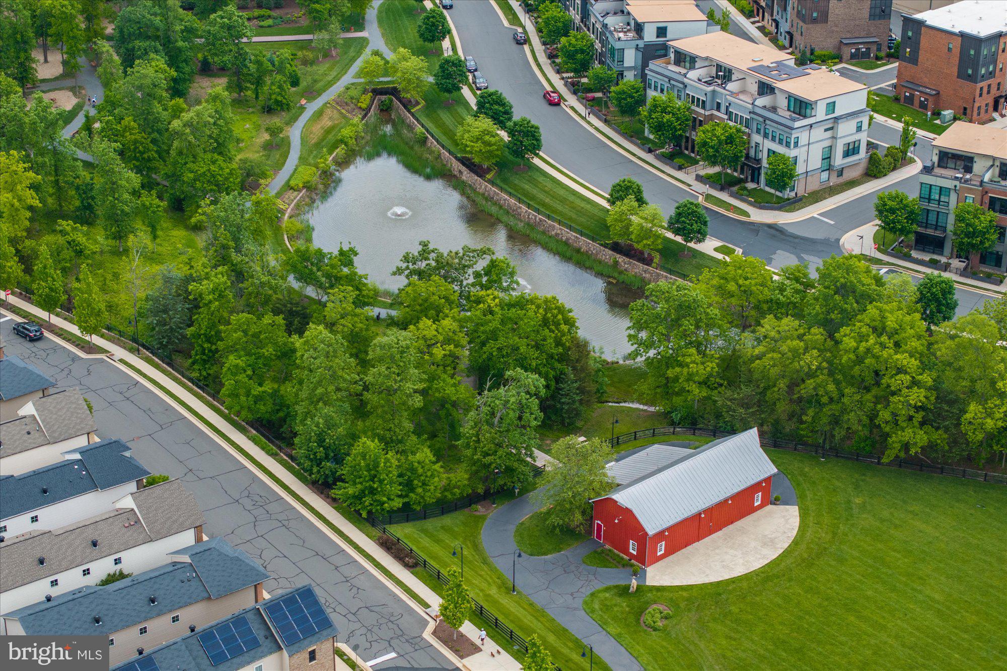 ONE LOUDOUN - Residential