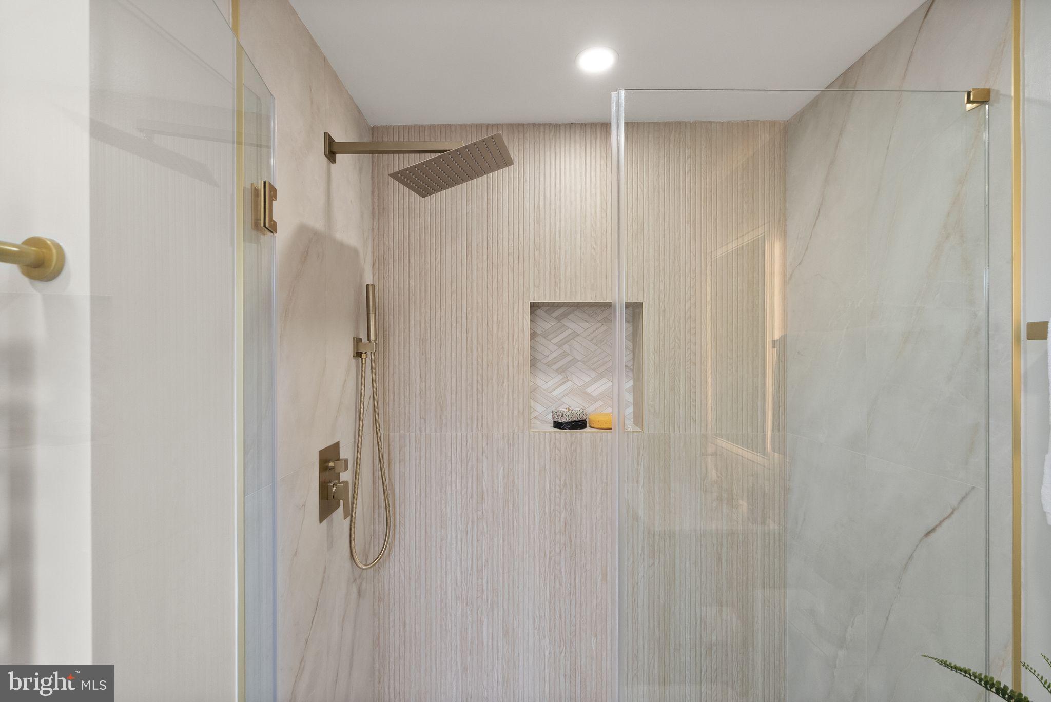 COVINGTON - Residential