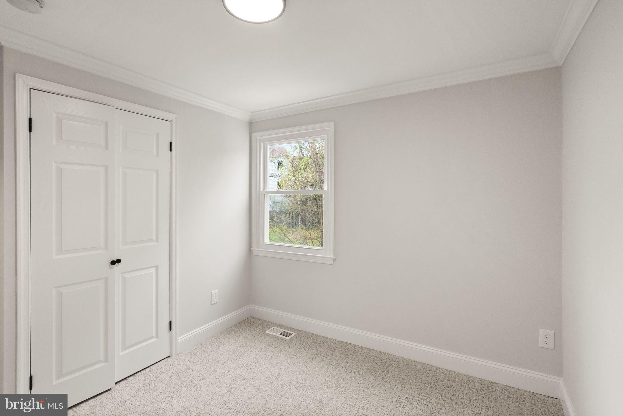 COVINGTON - Residential